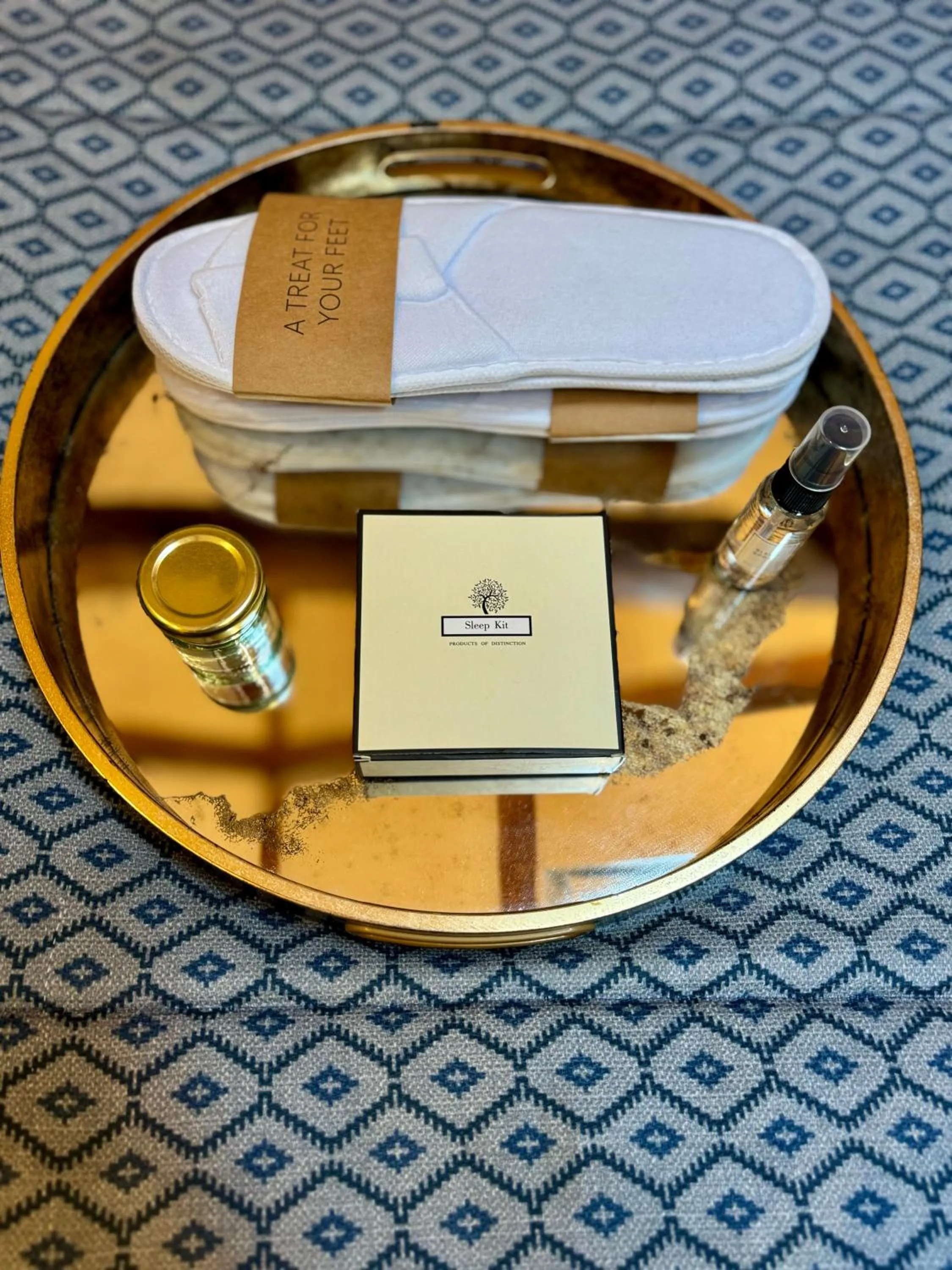 Bed in Quite Simply French