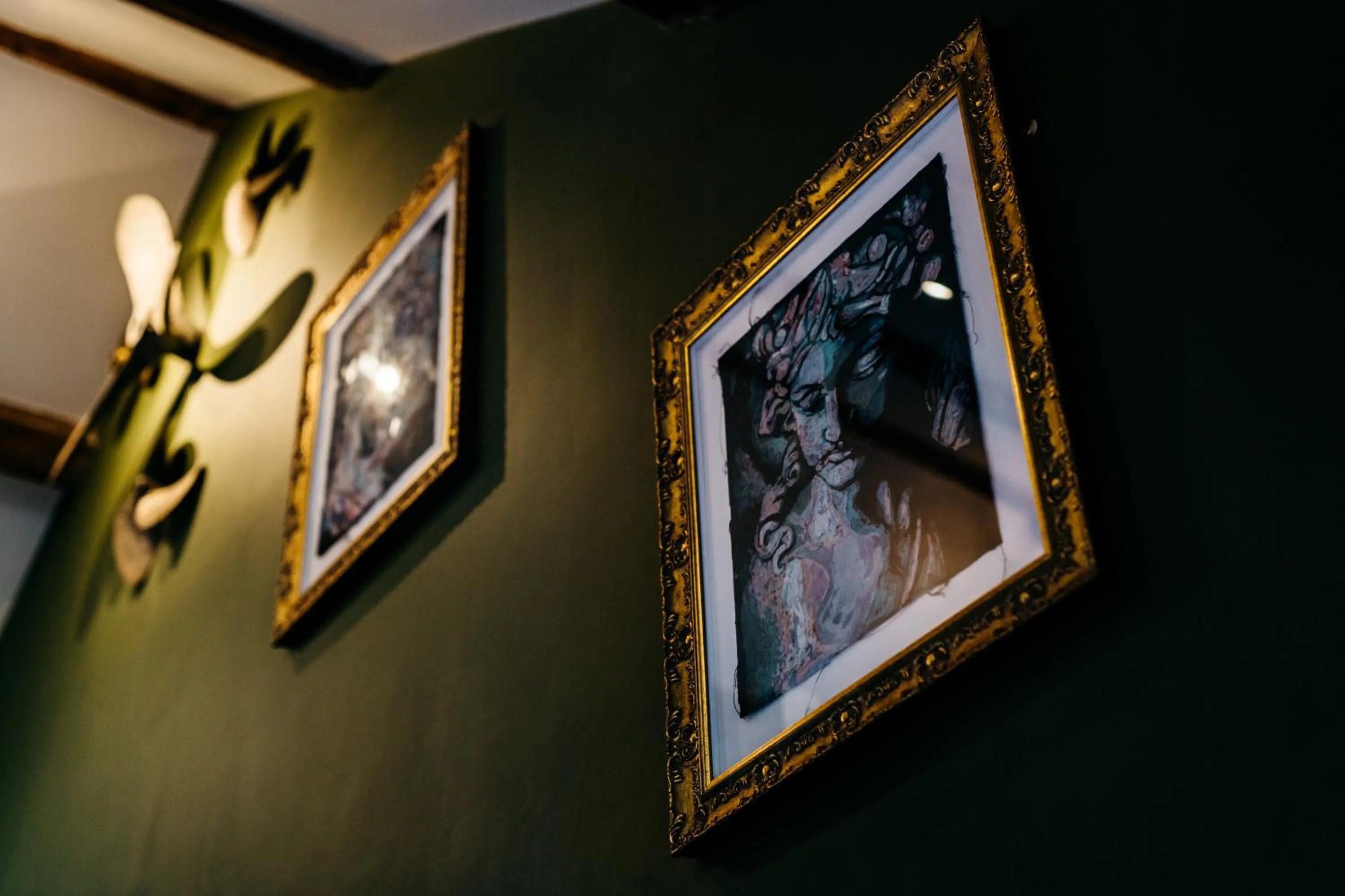 Decorative detail in Quite Simply French