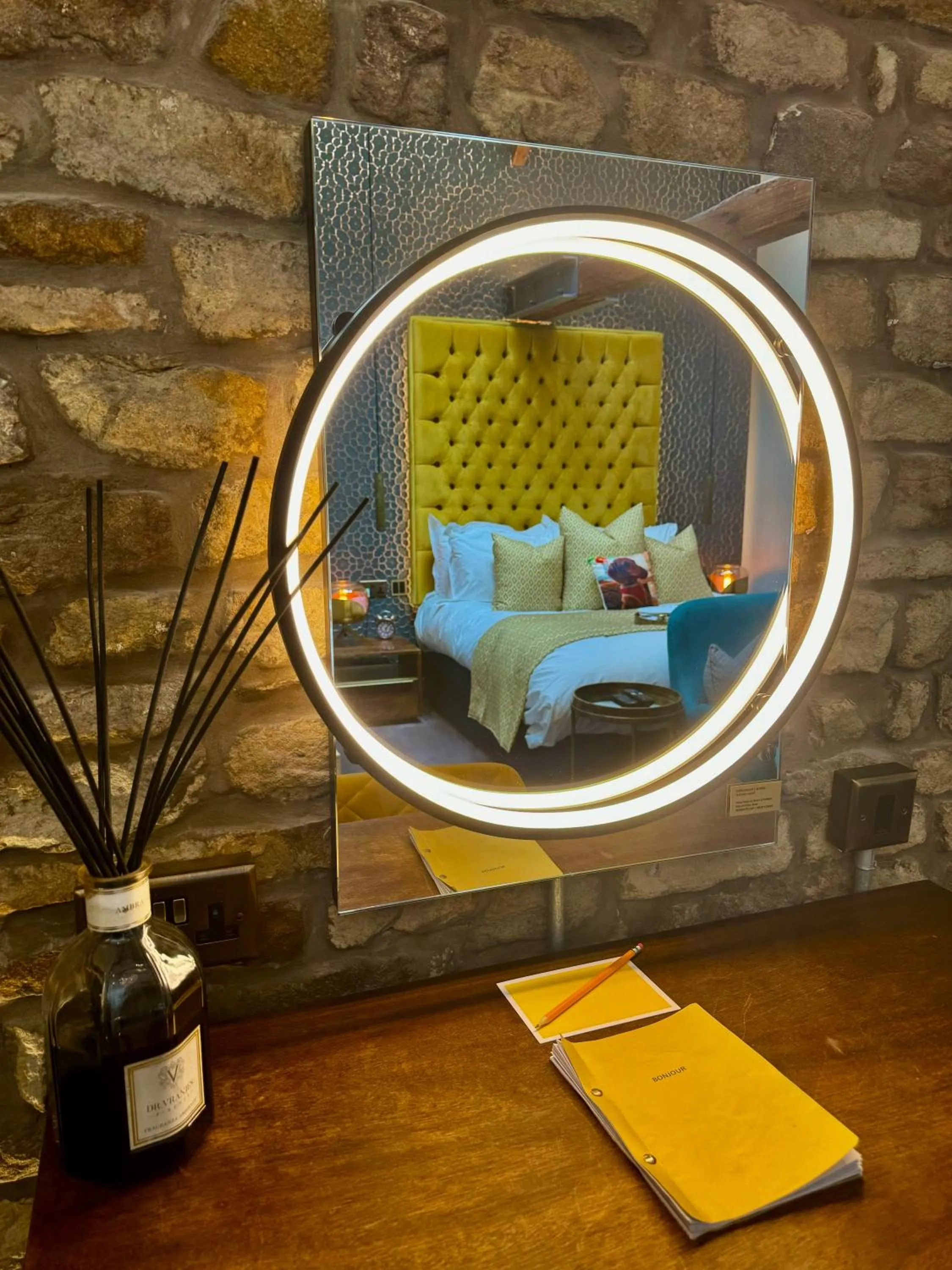 Bed in Quite Simply French