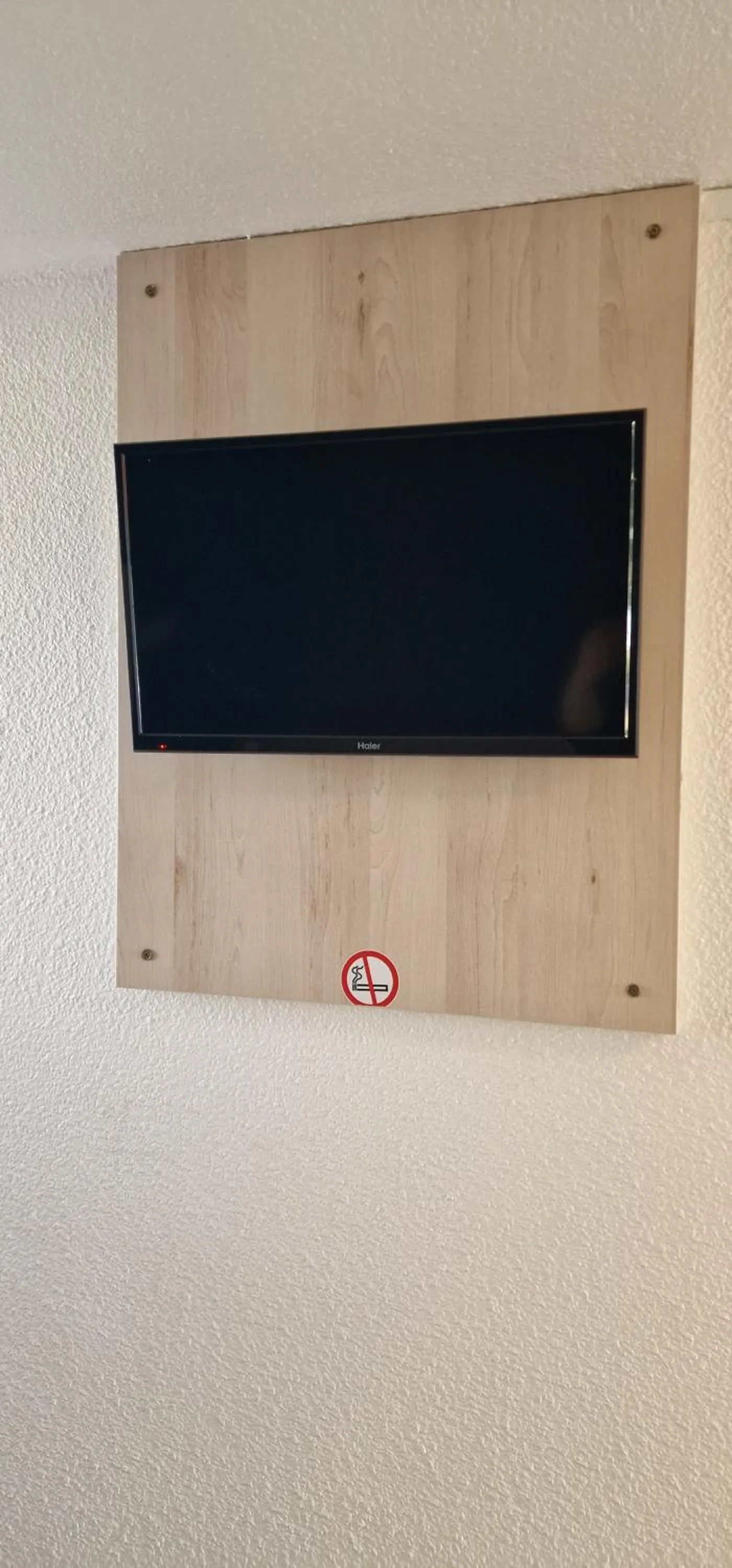 TV and multimedia in Kyriad Direct Dreux