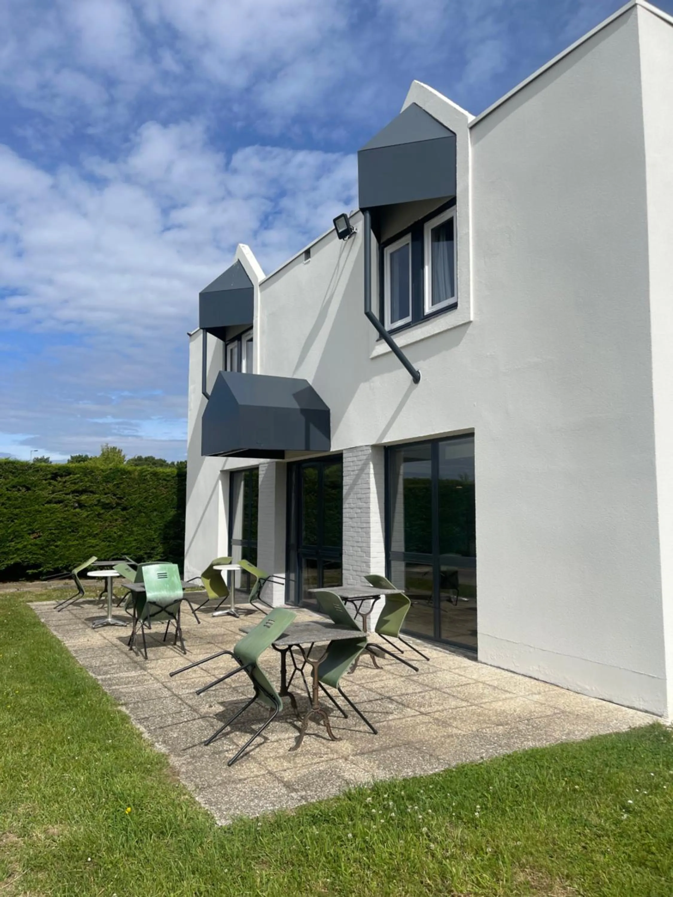 Patio in Kyriad Direct Dreux