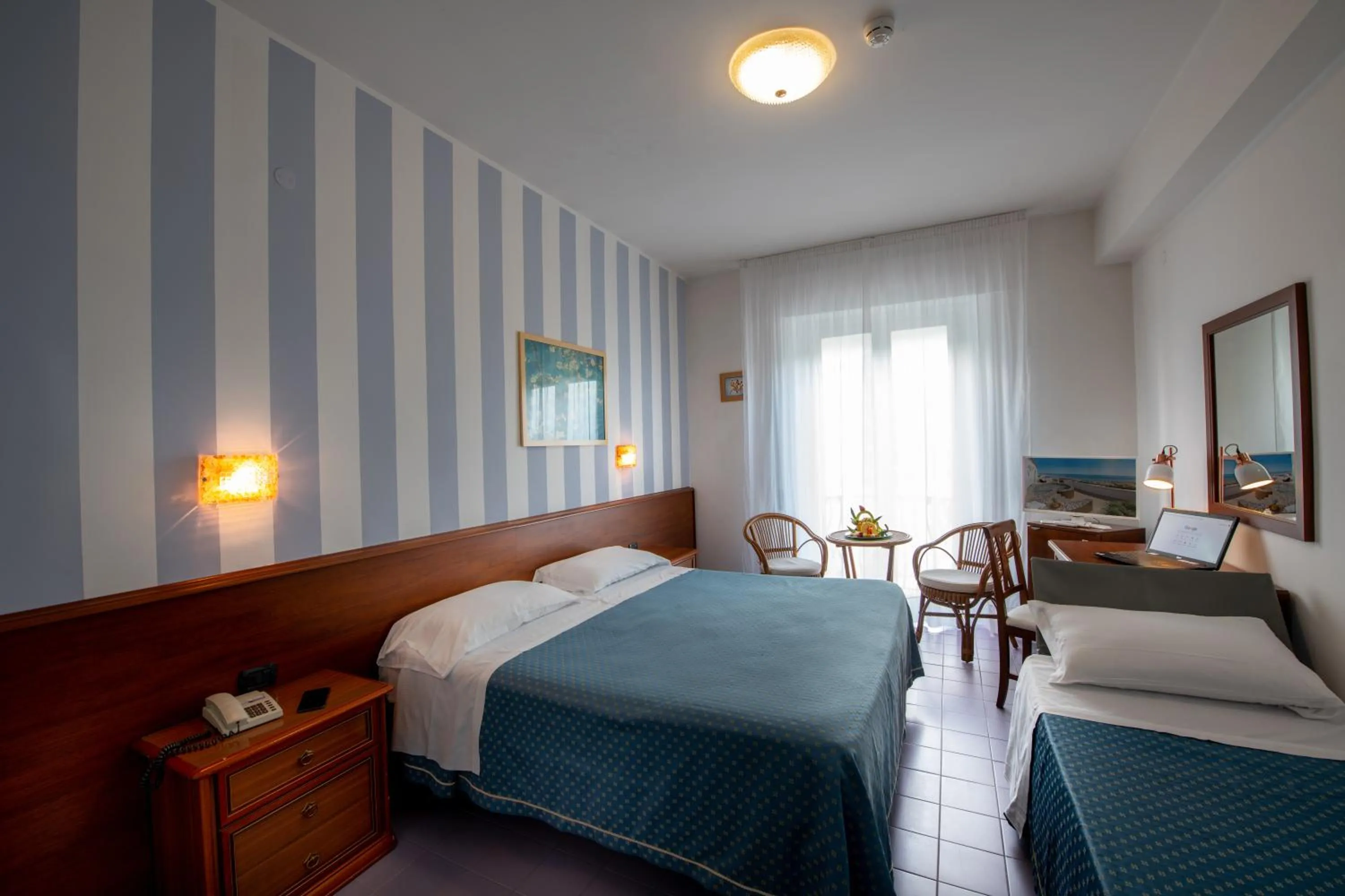 Bathroom, Bed in Grand Hotel Excelsior