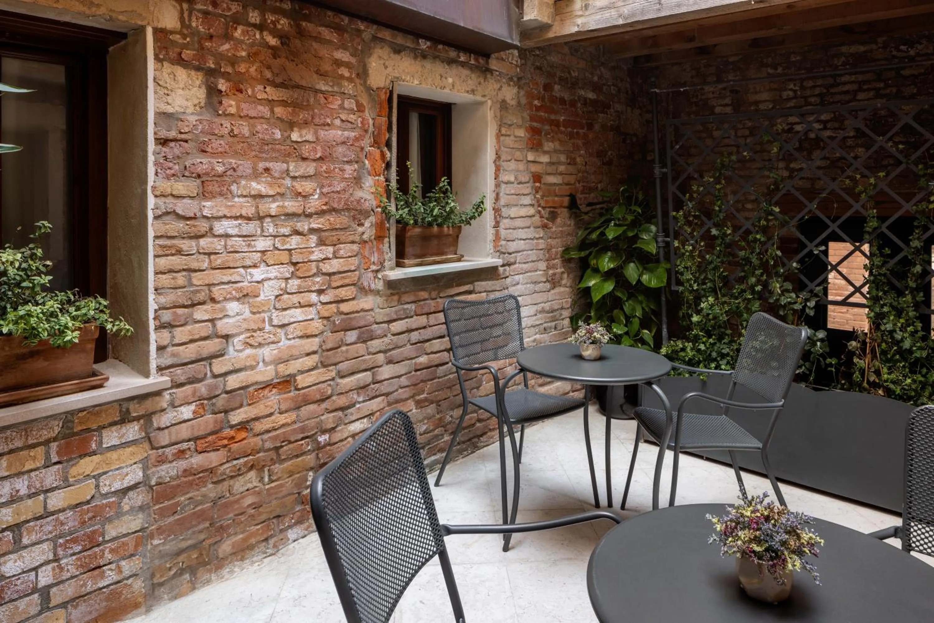 Inner courtyard view in Residenza Venezia UNA Esperienze