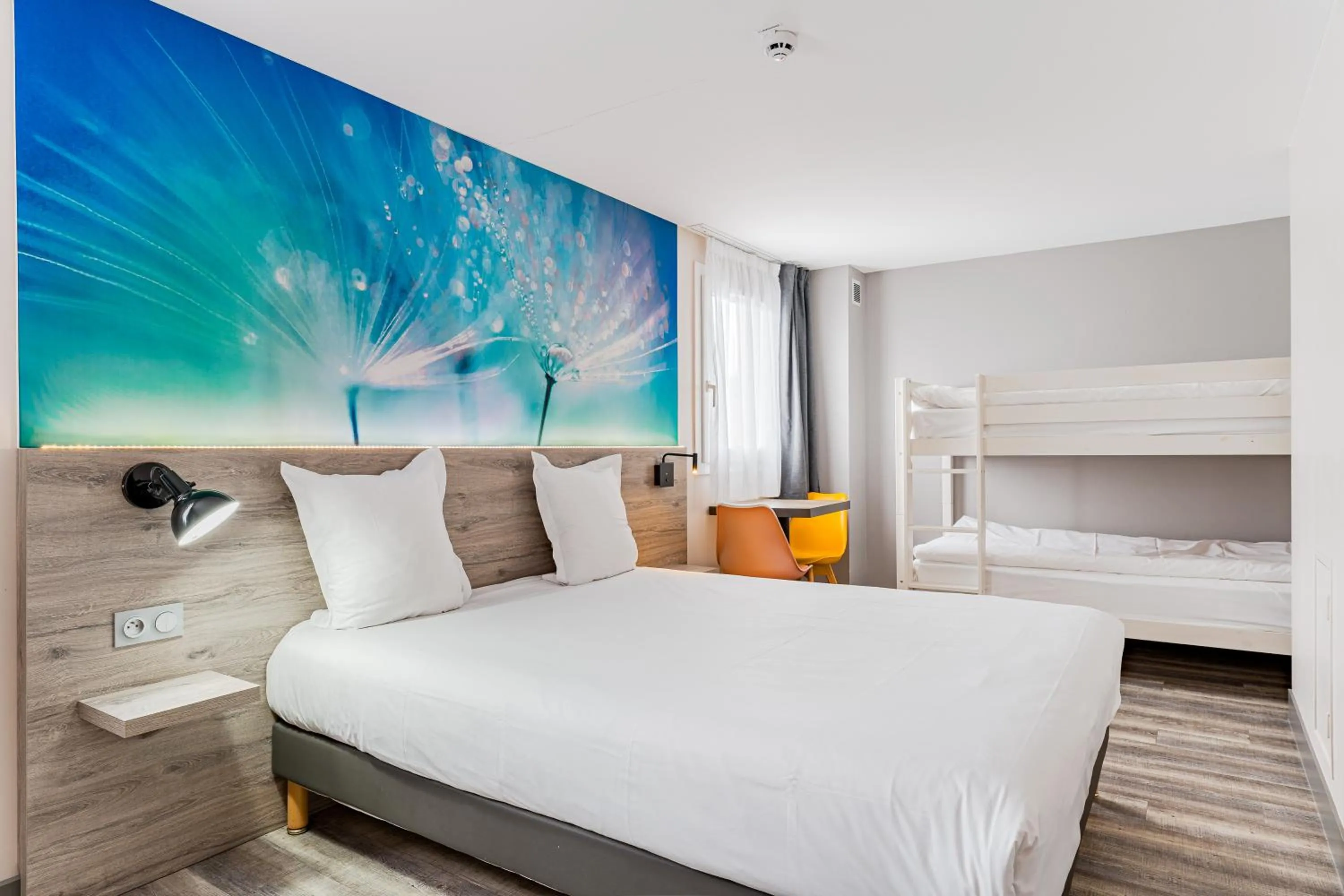 Bed in Kyriad Direct Tours Sud - Chambray Lès Tours