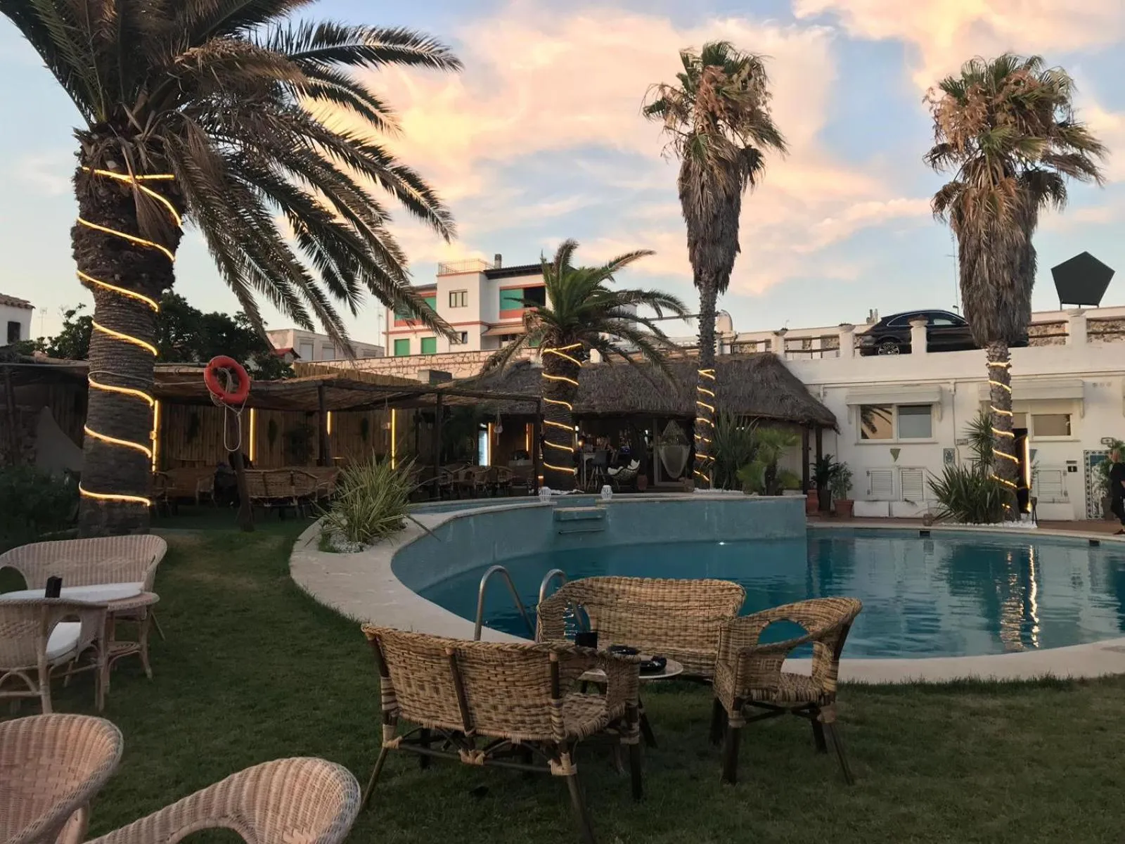 Restaurant/places to eat in RITUAL SUNSET LOVER