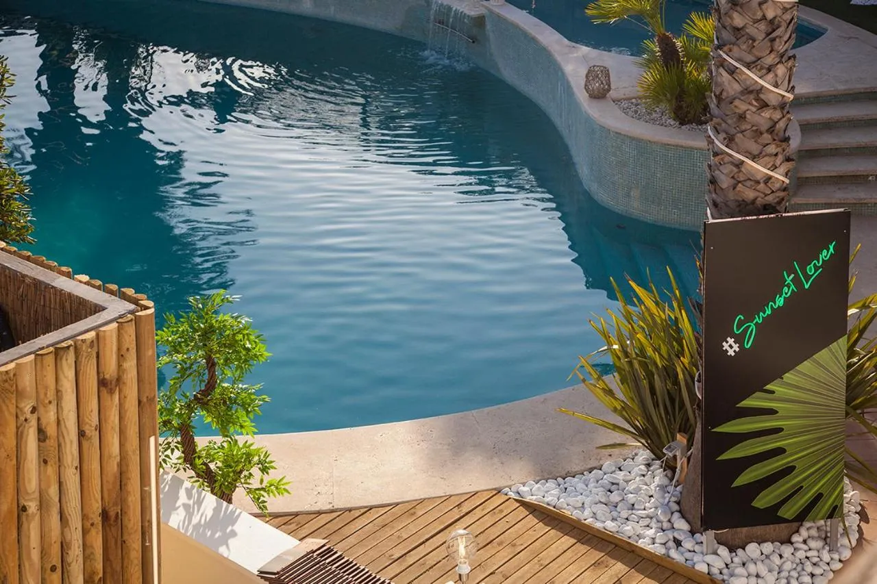 Swimming pool in RITUAL SUNSET LOVER