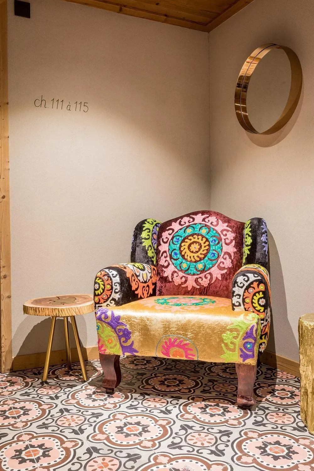 Living room in La Maison Rouge