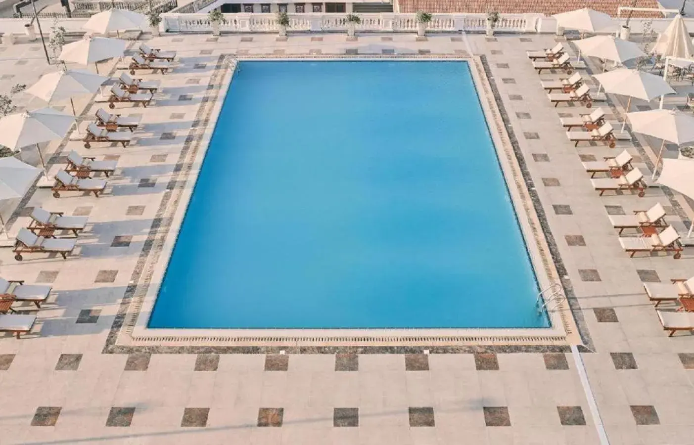 Swimming pool in Steigenberger Hotel El Lessan Swimming pool in Steigenberger Hotel El Lessan