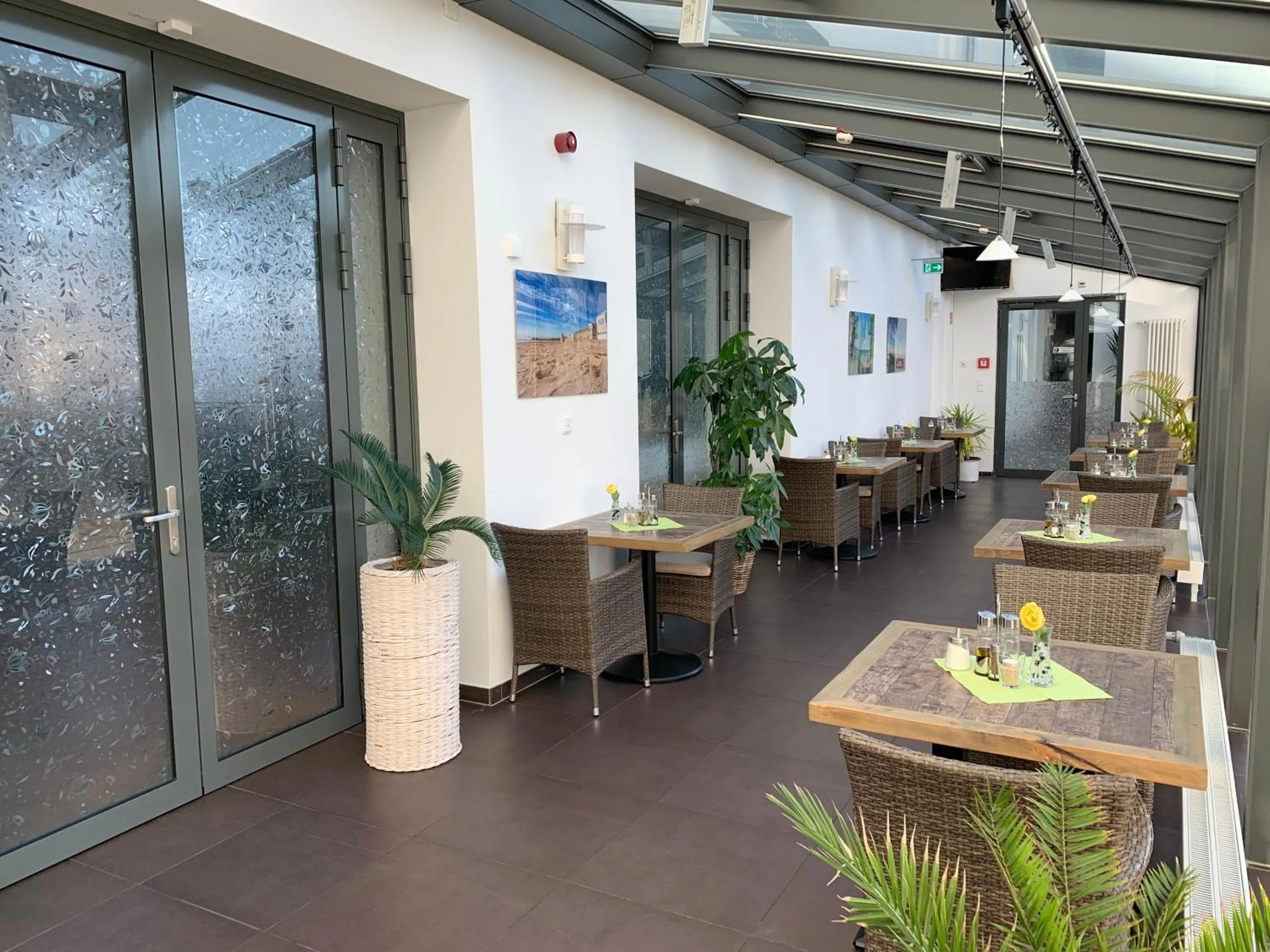 Restaurant/places to eat in Parkhotel Putbus Superior International