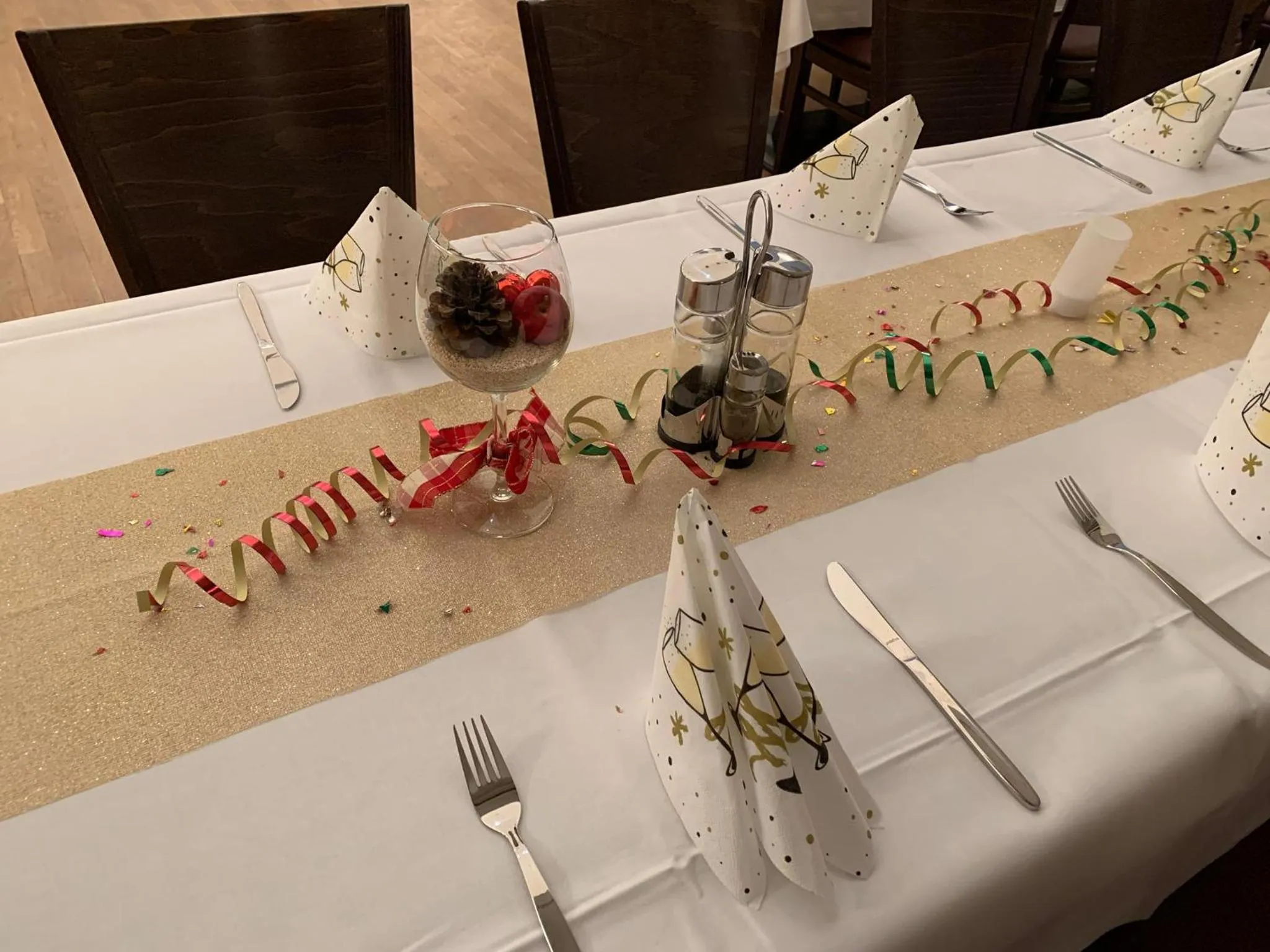 Restaurant/places to eat in Parkhotel Putbus Superior International