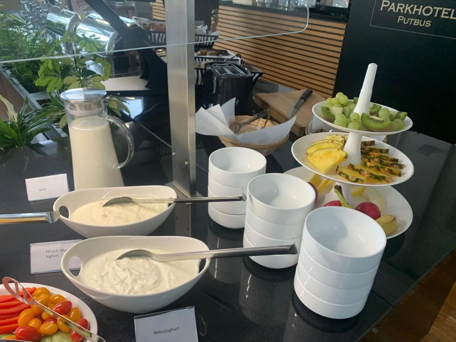 Breakfast in Parkhotel Putbus Superior International