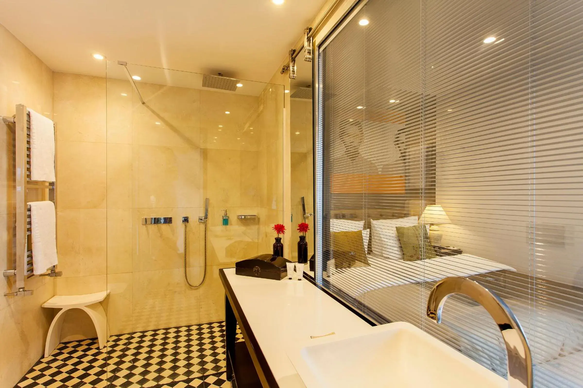 Bathroom, Bed in Quentin Boutique Hotel Bathroom, Bed in Quentin Boutique Hotel