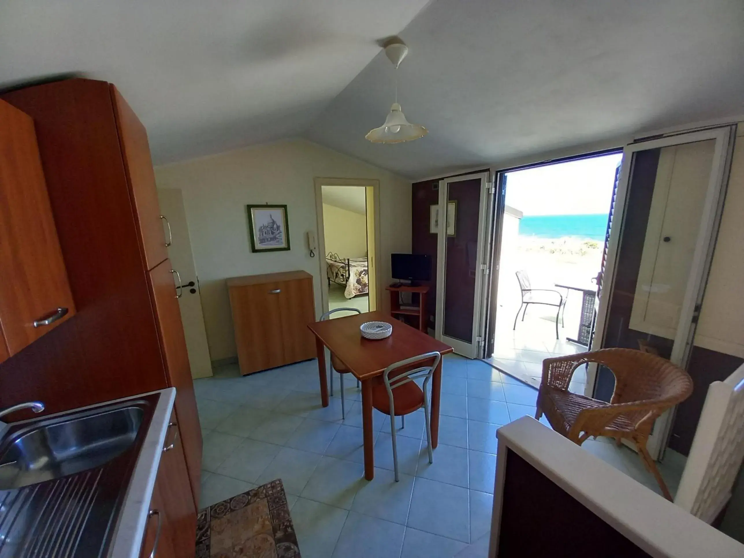 Triple Room with Sea View in Holidays Cefalù Triple Room with Sea View in Holidays Cefalù