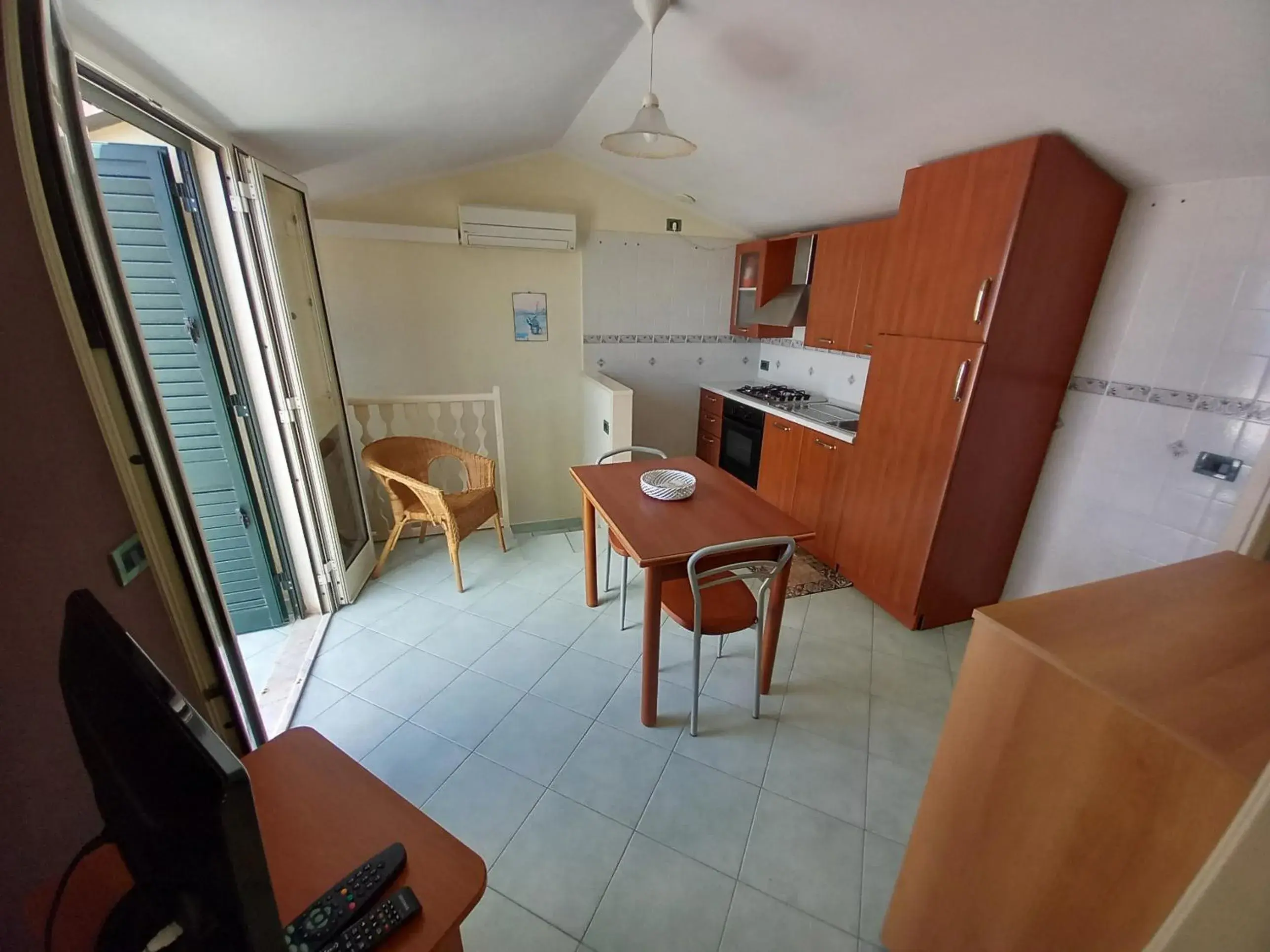 Triple Room with Sea View in Holidays Cefalù Triple Room with Sea View in Holidays Cefalù