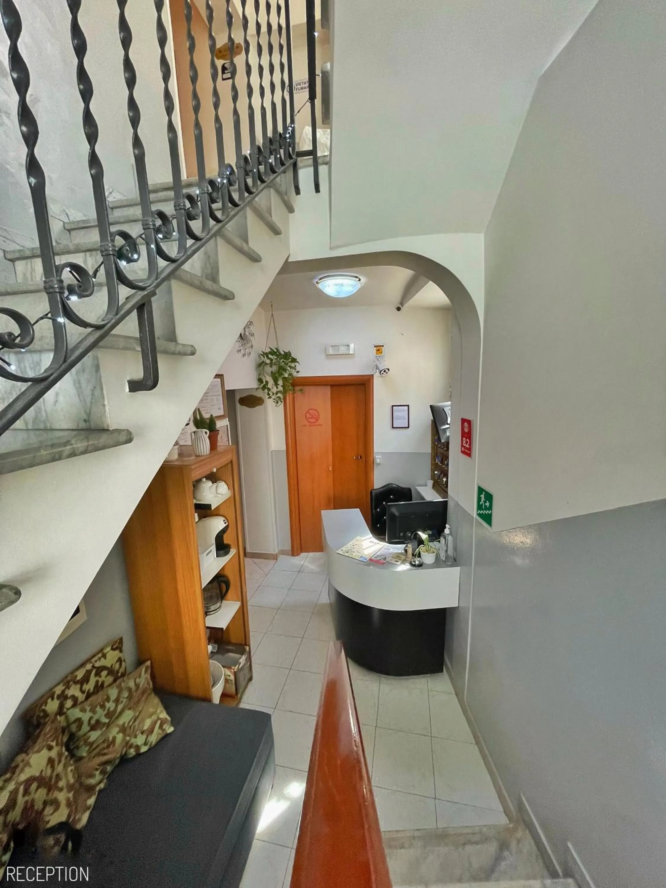 Lobby or reception in Hotel Pisa