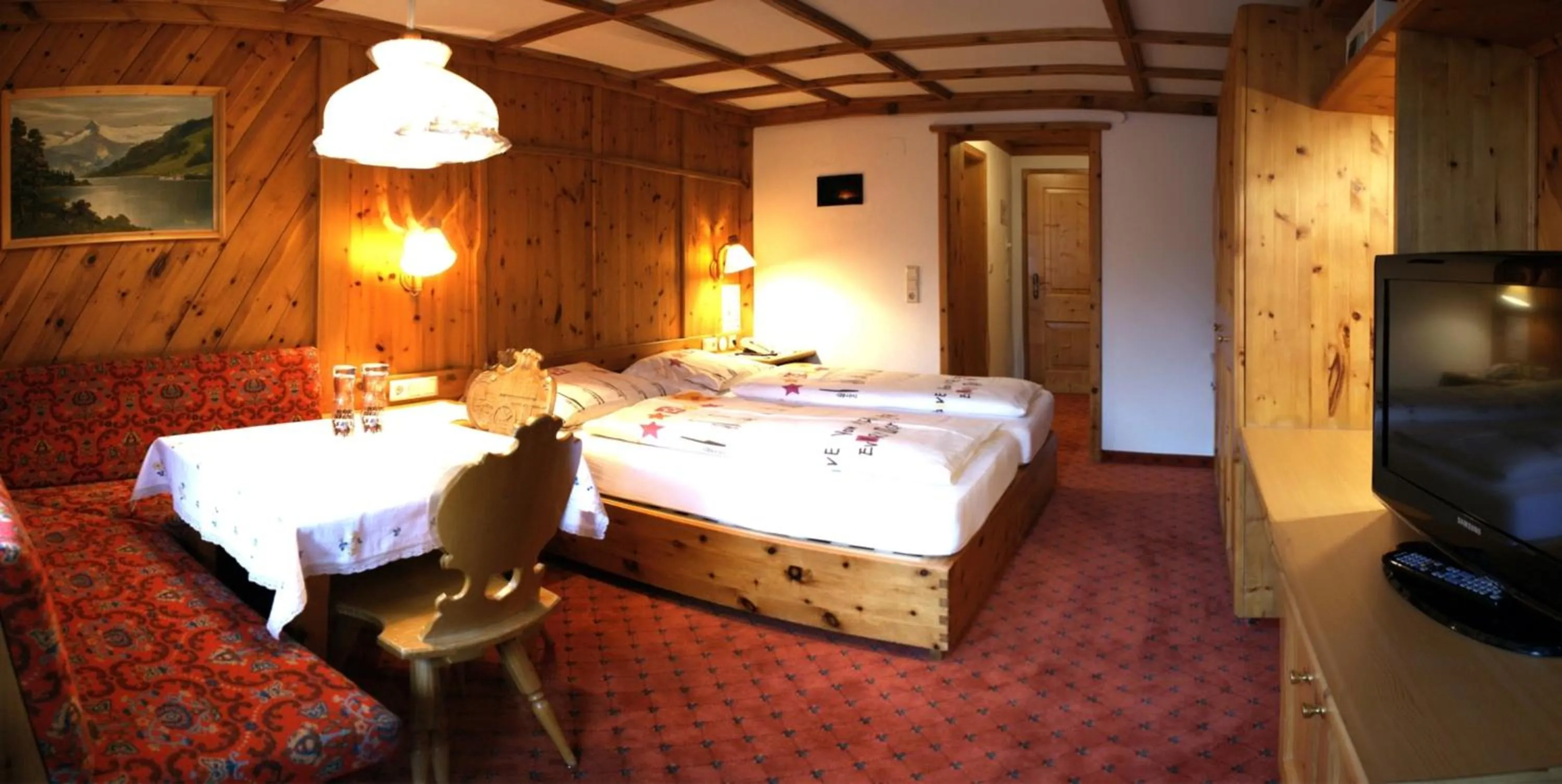 Photo of the whole room in Hotel-Gasthof "Zur Mühle"