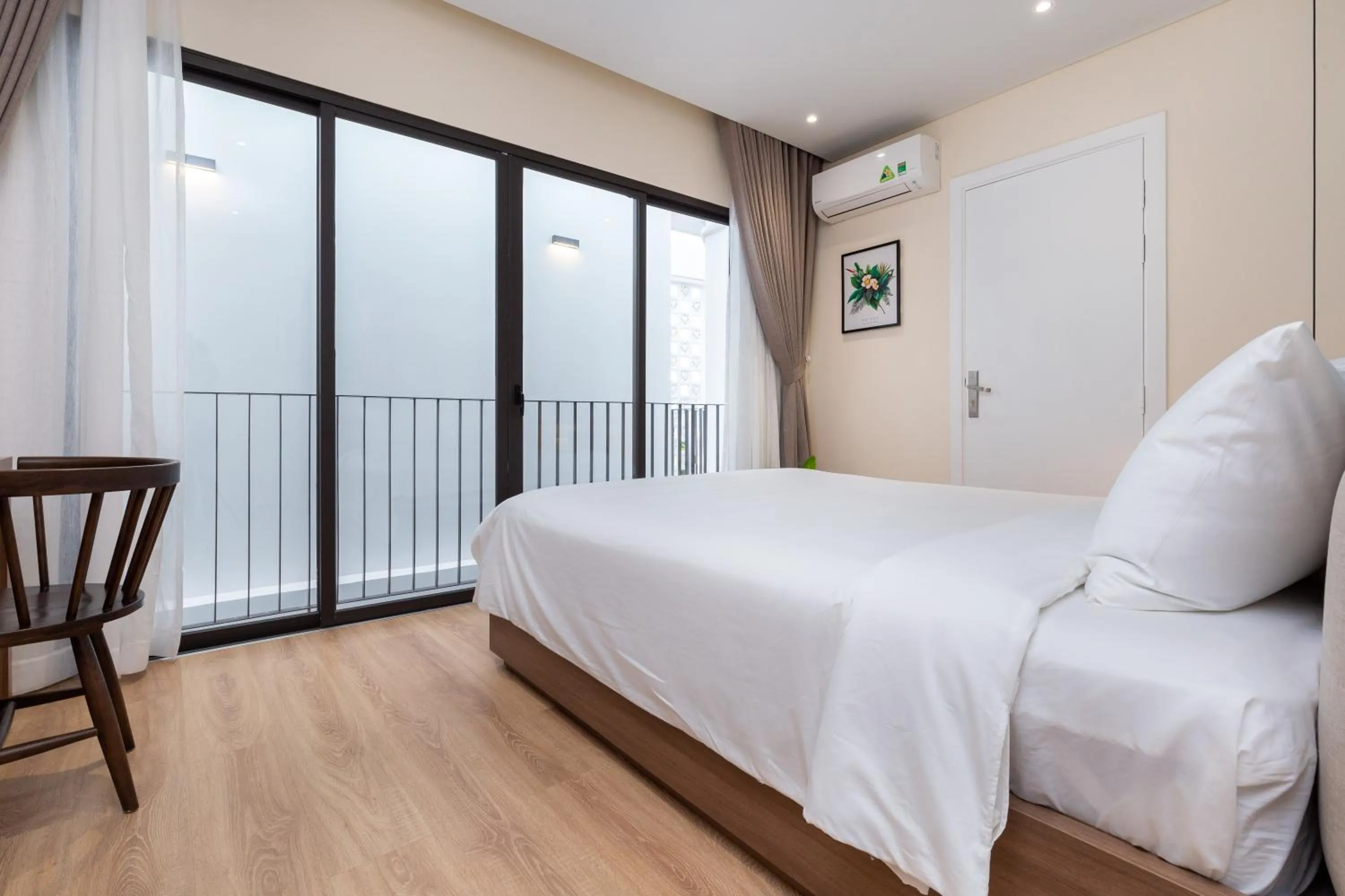 Photo of the whole room, Bed in Cozrum Homes - Premier Residence