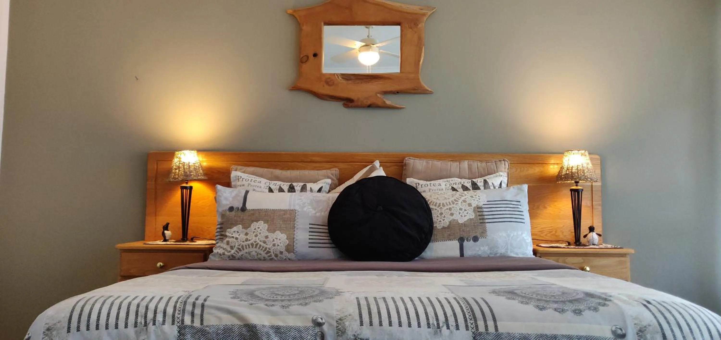 Bed in Penguinden - load-shedding free