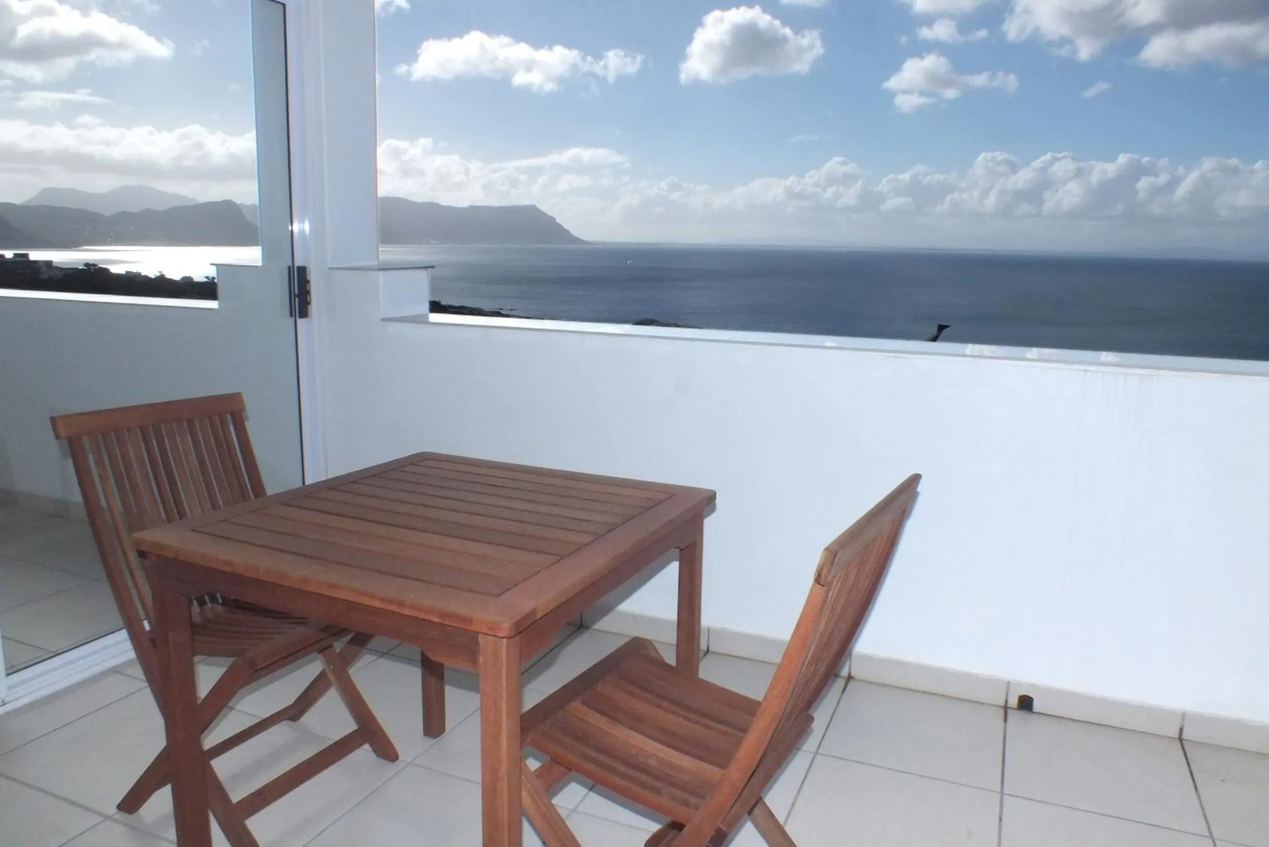 Balcony/Terrace in Penguinden - load-shedding free