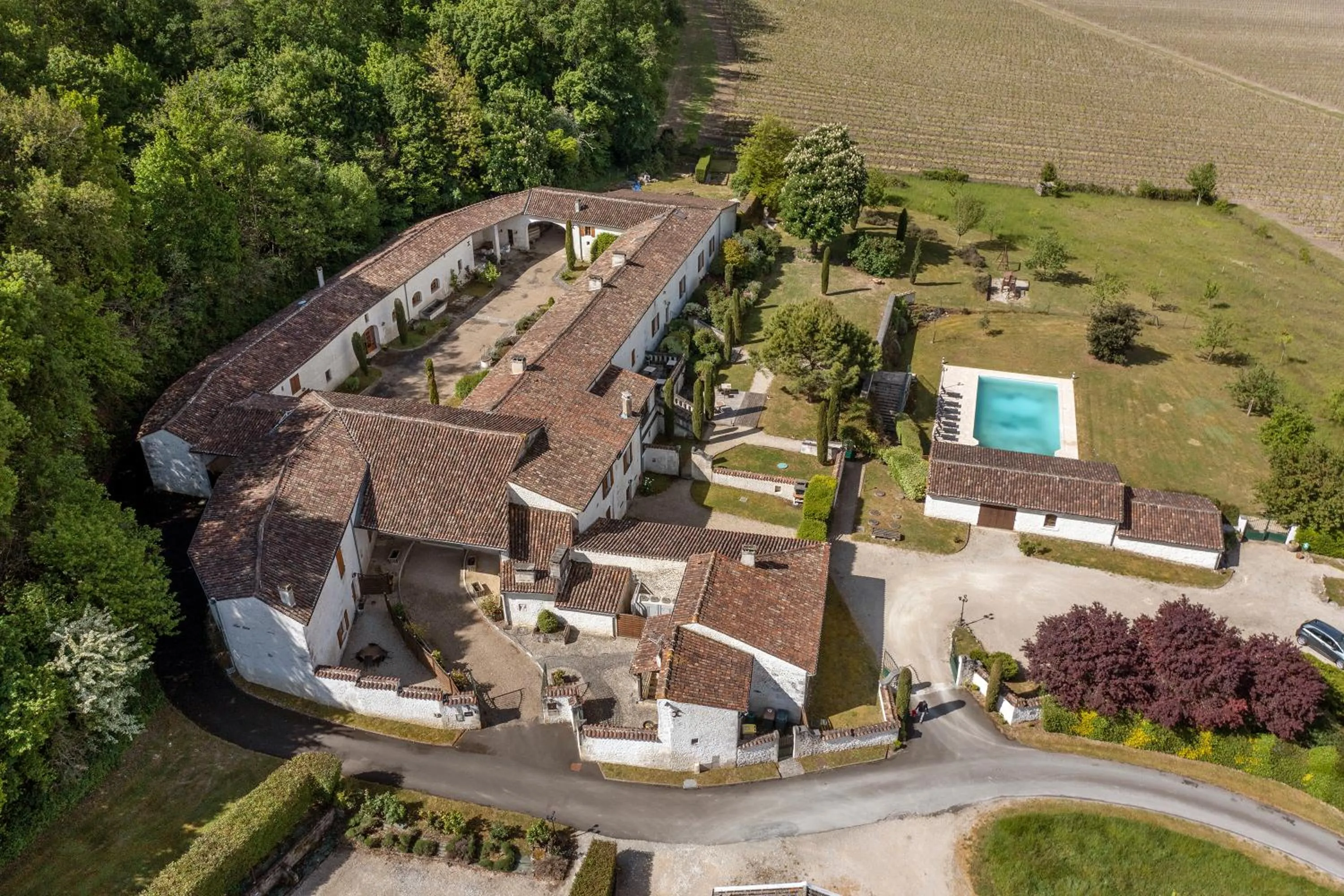 Property building in Le Relais de Saint-Preuil, The Originals Relais Vignes du Cognac