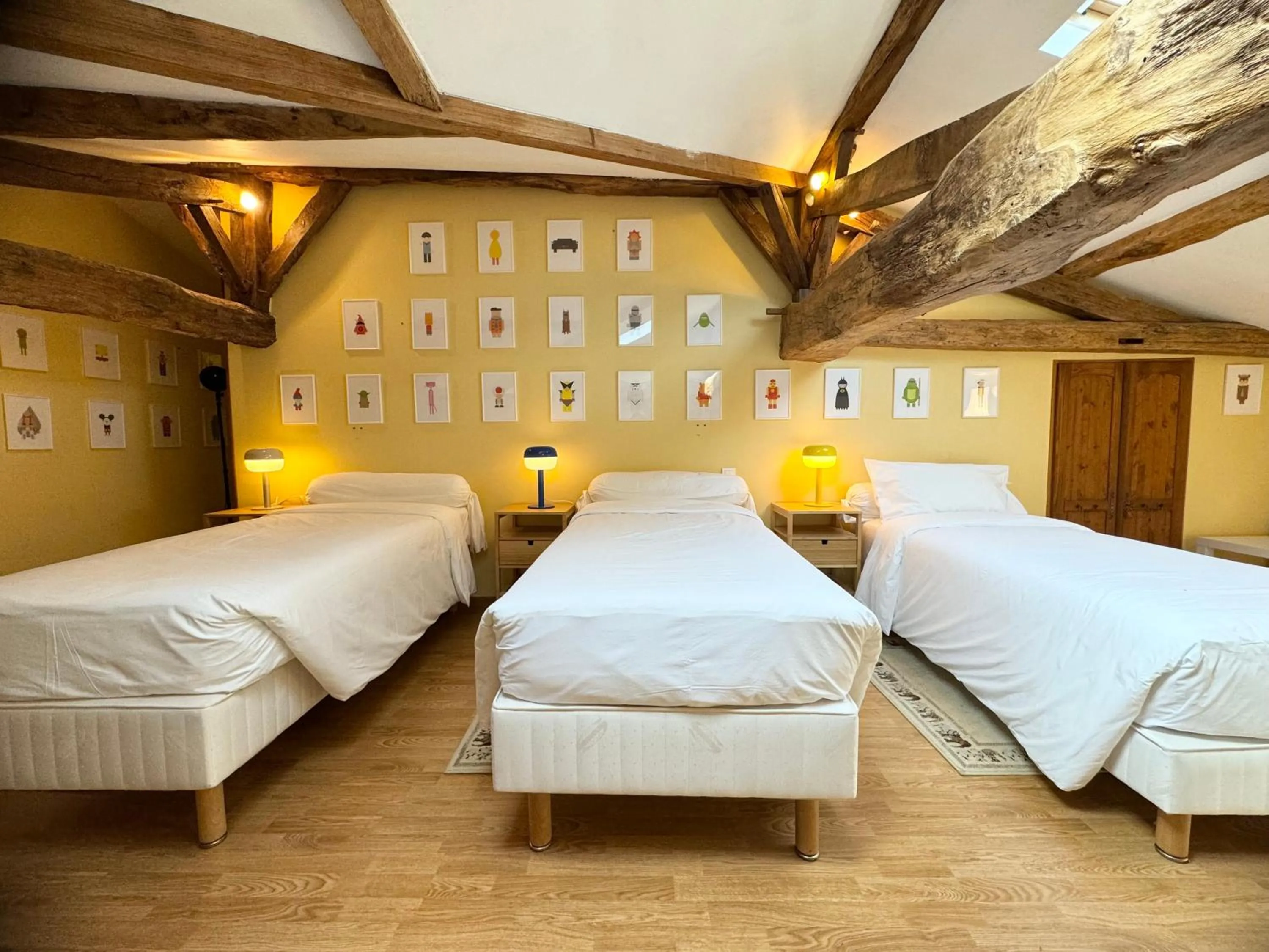 Bed in Le Relais de Saint-Preuil, The Originals Relais Vignes du Cognac