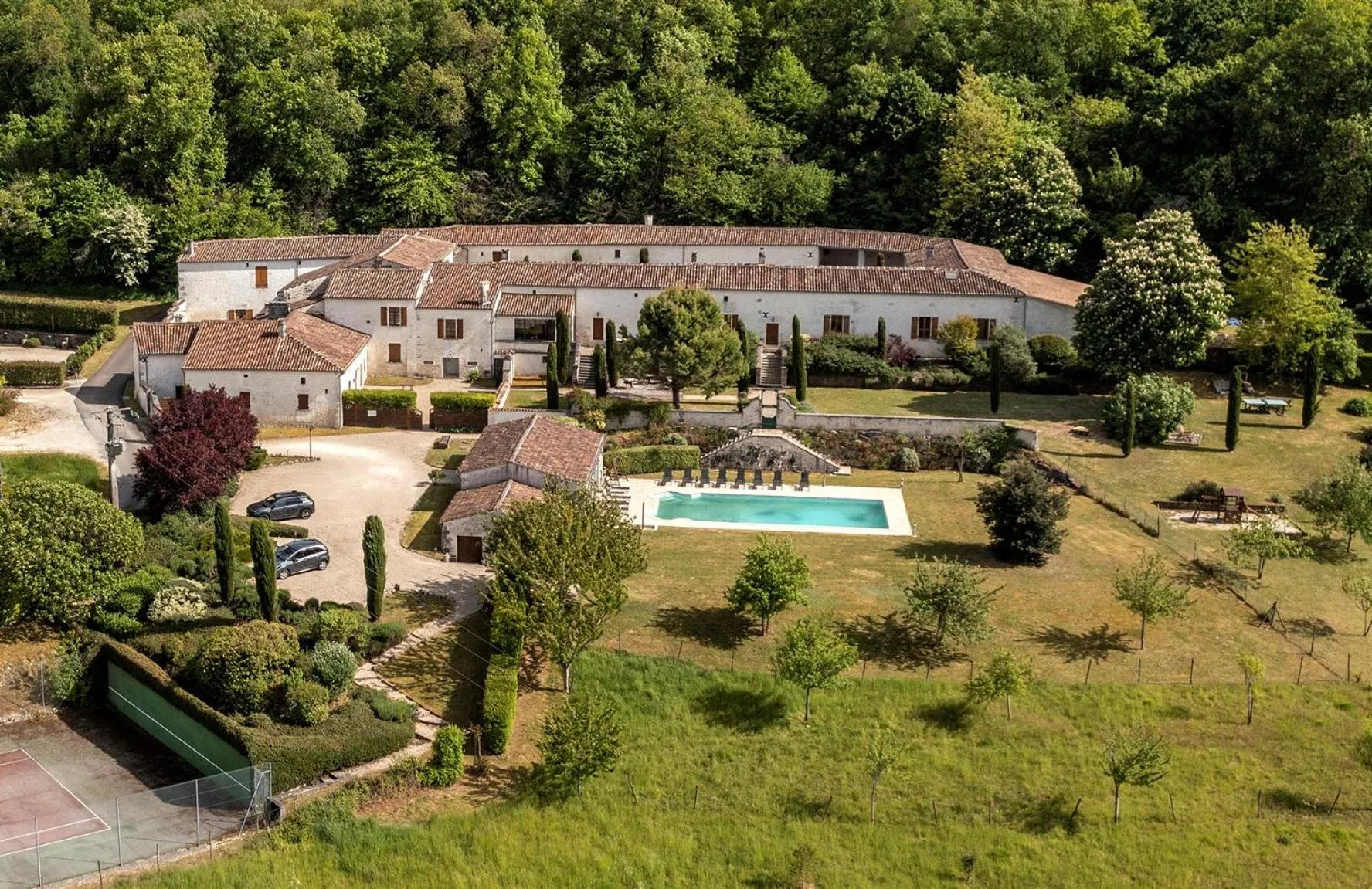 Property building in Le Relais de Saint-Preuil, The Originals Relais Vignes du Cognac