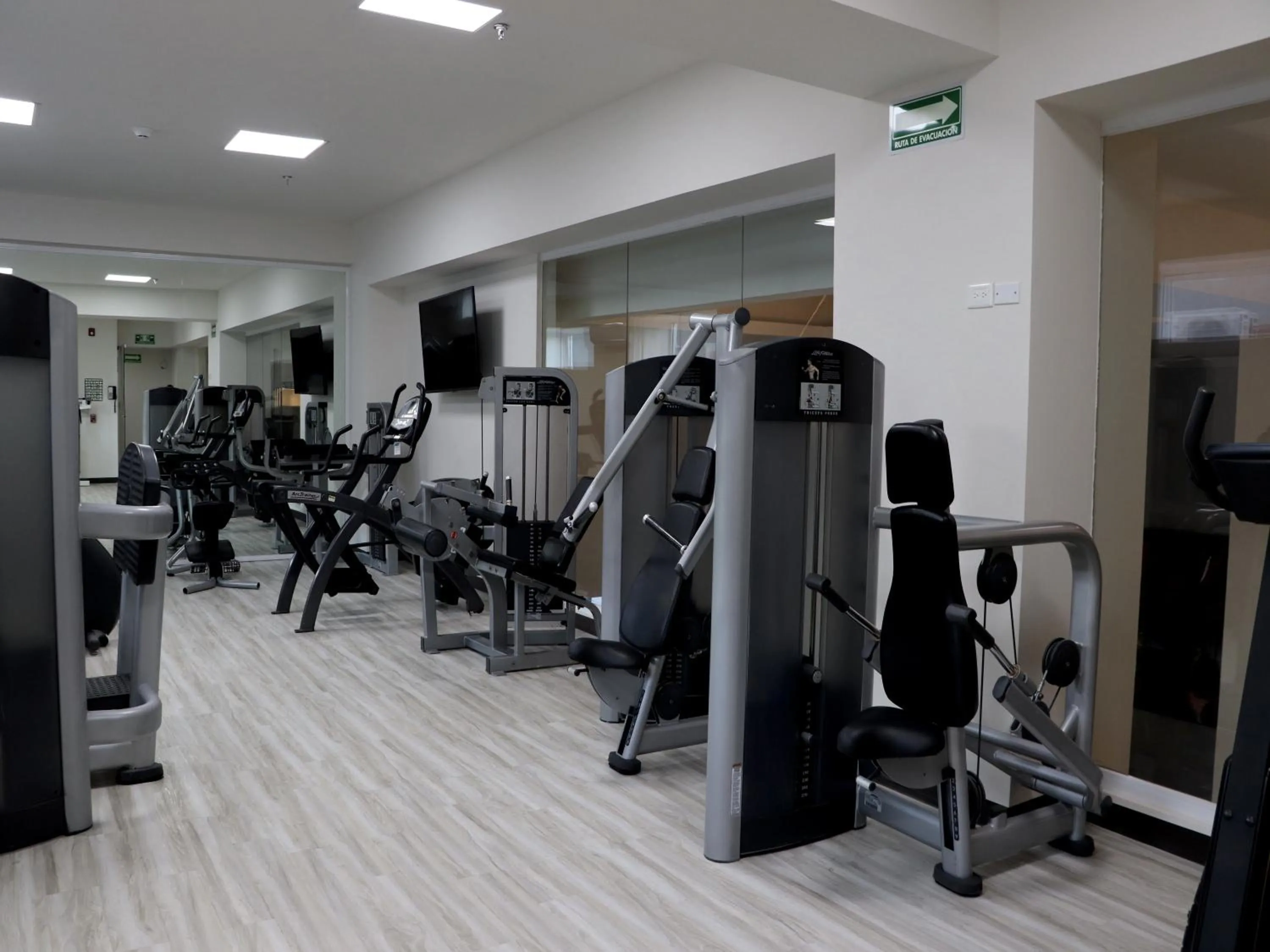 Fitness centre/facilities in Holiday Inn Express Guaymas by IHG
