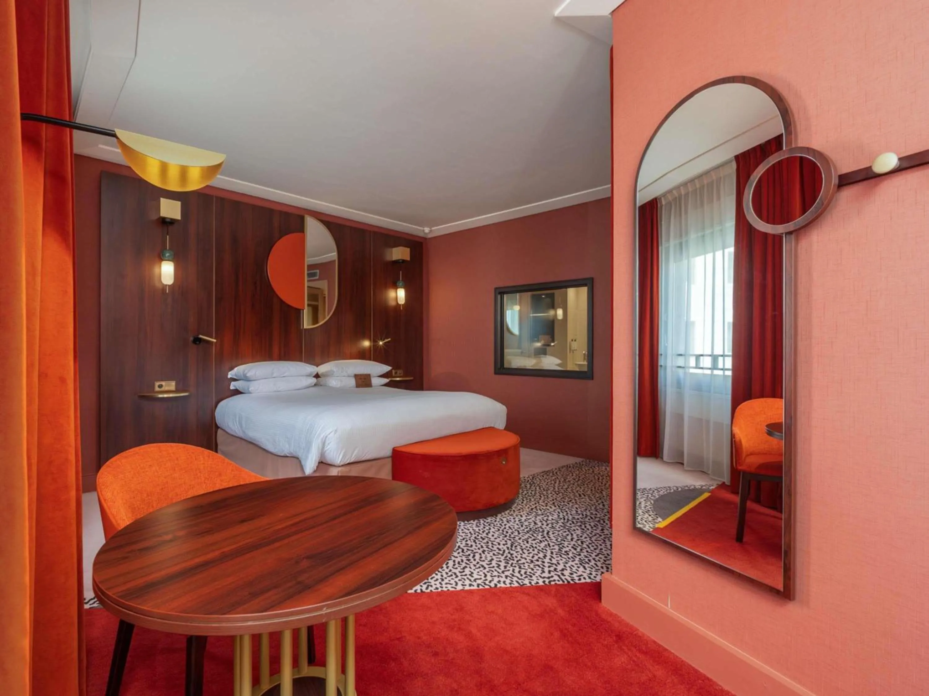 Bedroom, Bed in Nest Hotel Paris la Défense - MGallery Collection