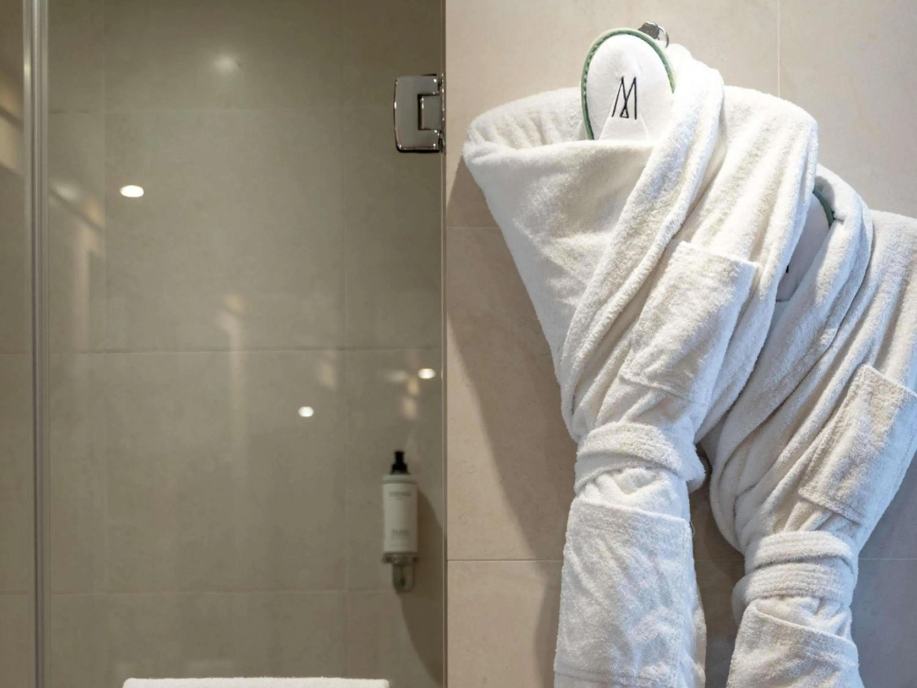 Bedroom in Nest Hotel Paris la Défense - MGallery Collection