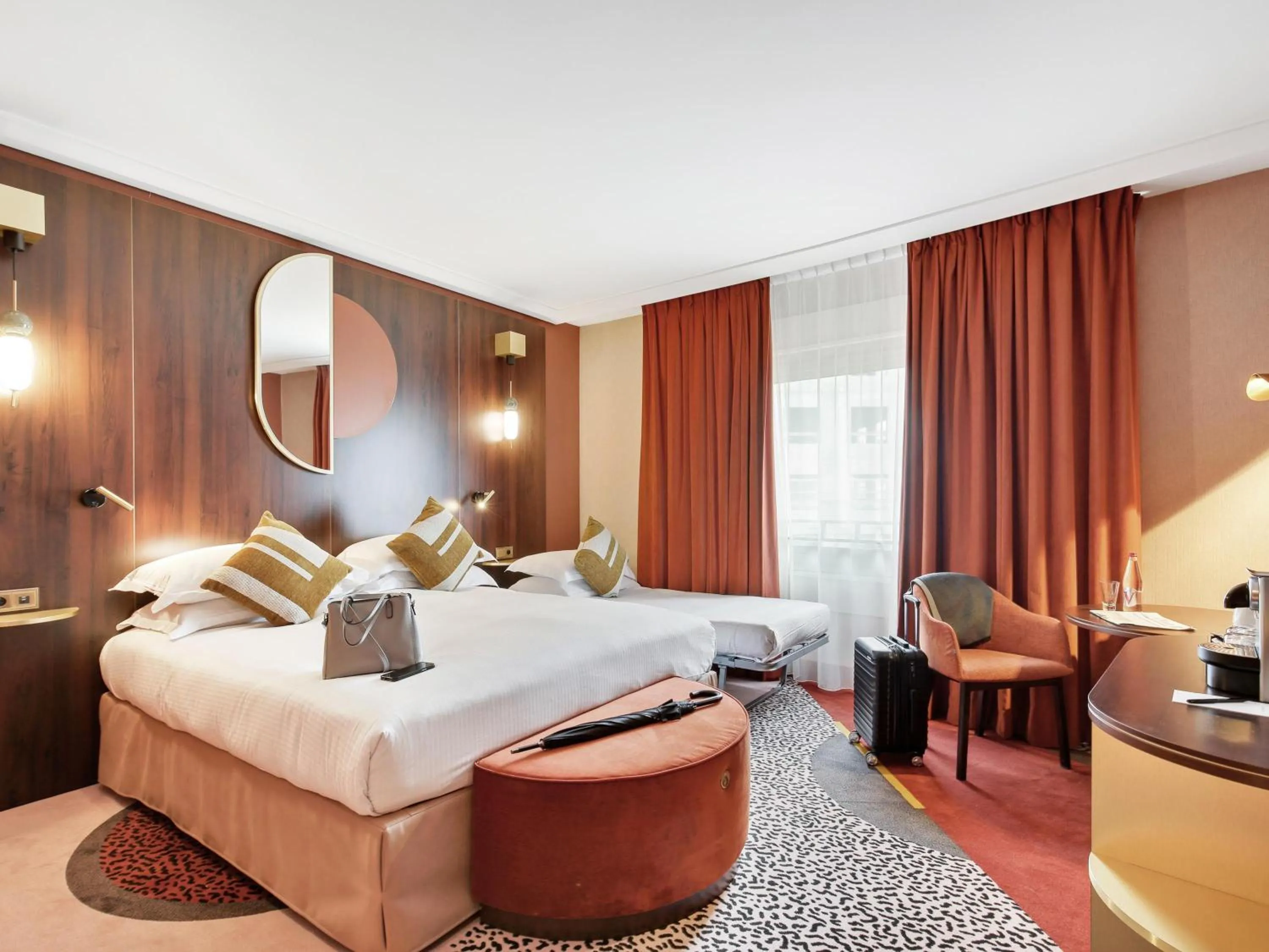 Bedroom, Bed in Nest Hotel Paris la Défense - MGallery Collection