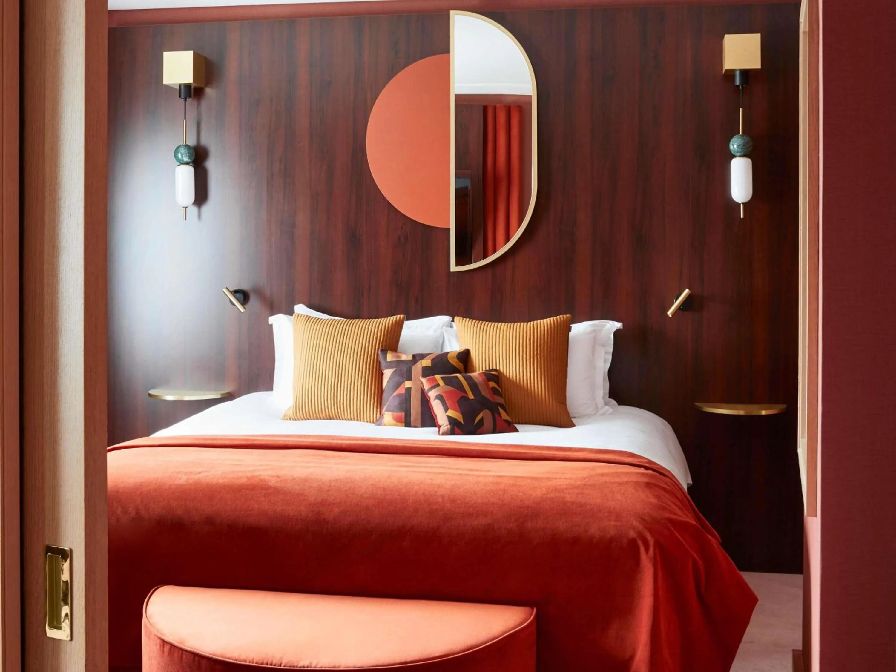 Bedroom, Bed in Nest Hotel Paris la Défense - MGallery Collection