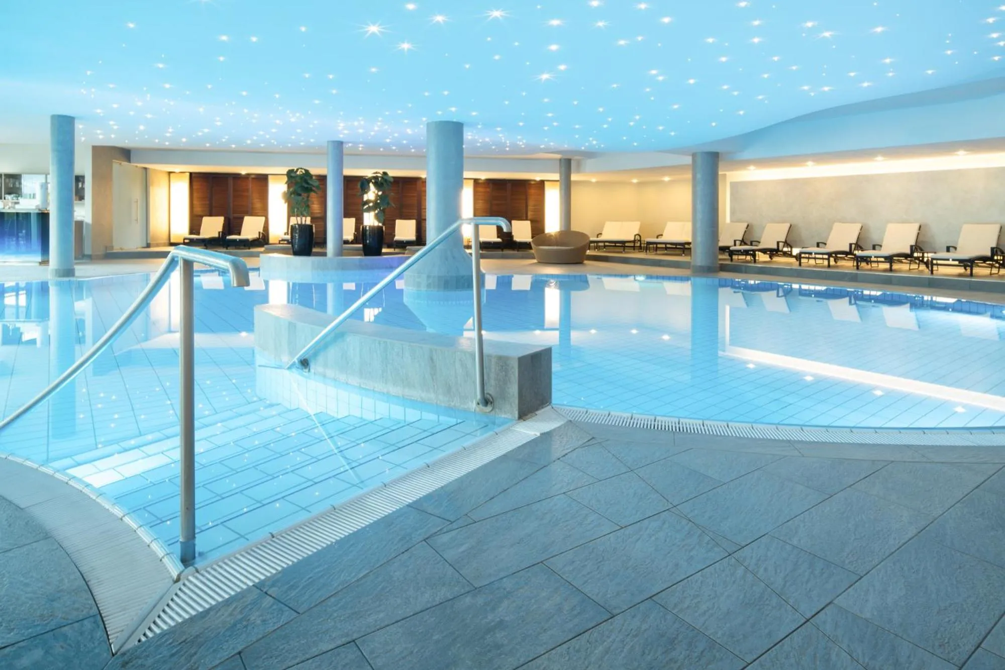 Swimming pool in Hotel Sonnengut Wellness - Therme - Spa