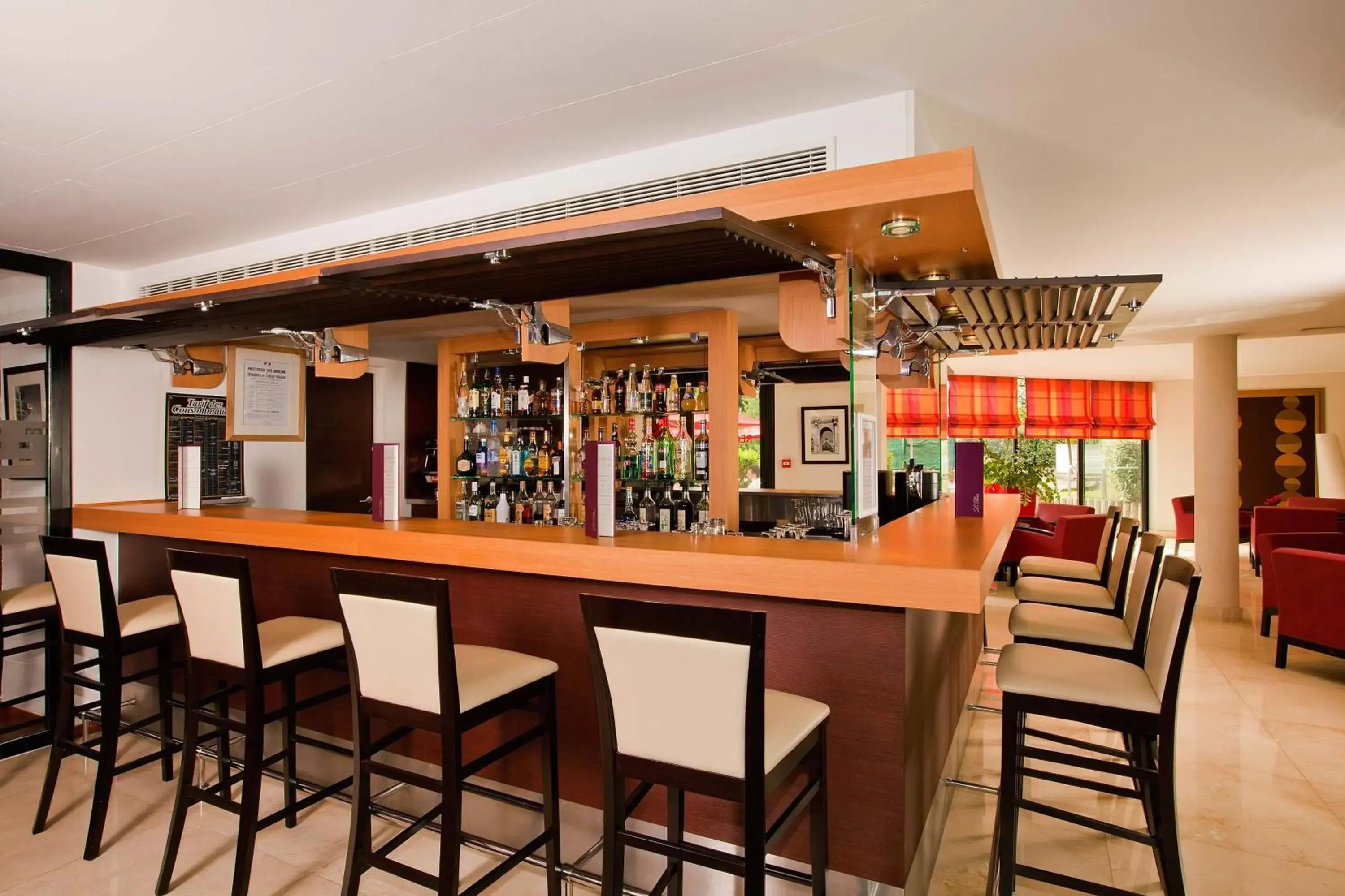 Lounge or bar in Residhome Val d'Europe Lounge or bar in Residhome Val d'Europe