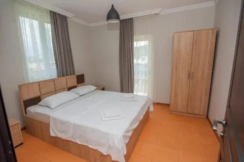 HOTEL COSMOS