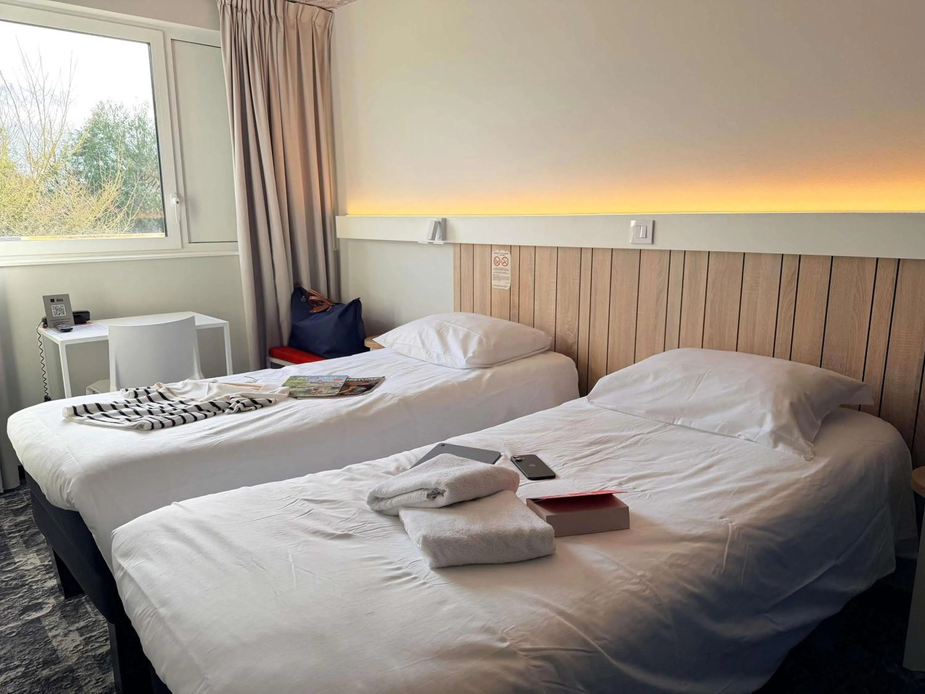 Bedroom, Bed in ibis Rennes Cesson