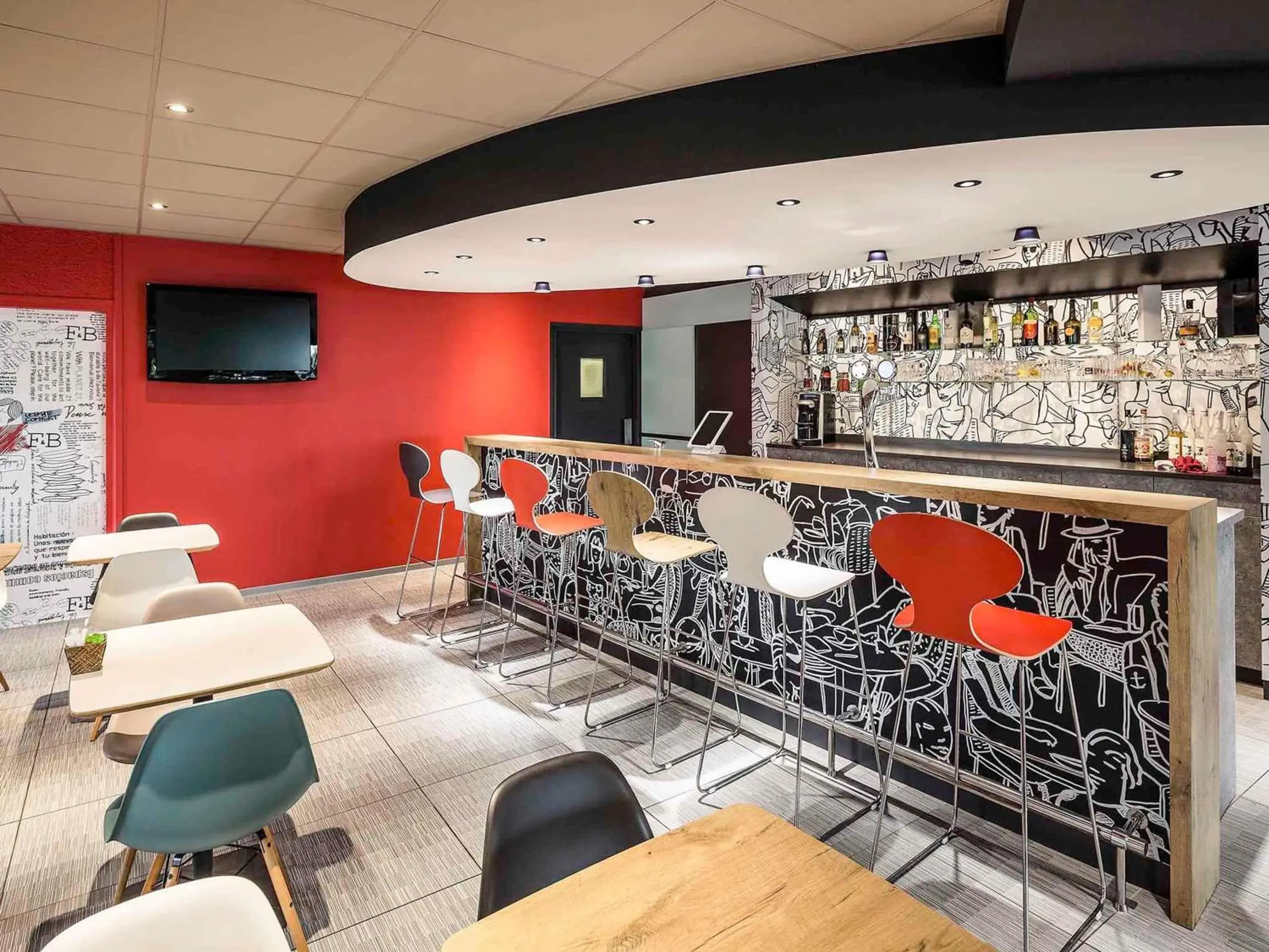 Lounge or bar in ibis Rennes Cesson Lounge or bar in ibis Rennes Cesson