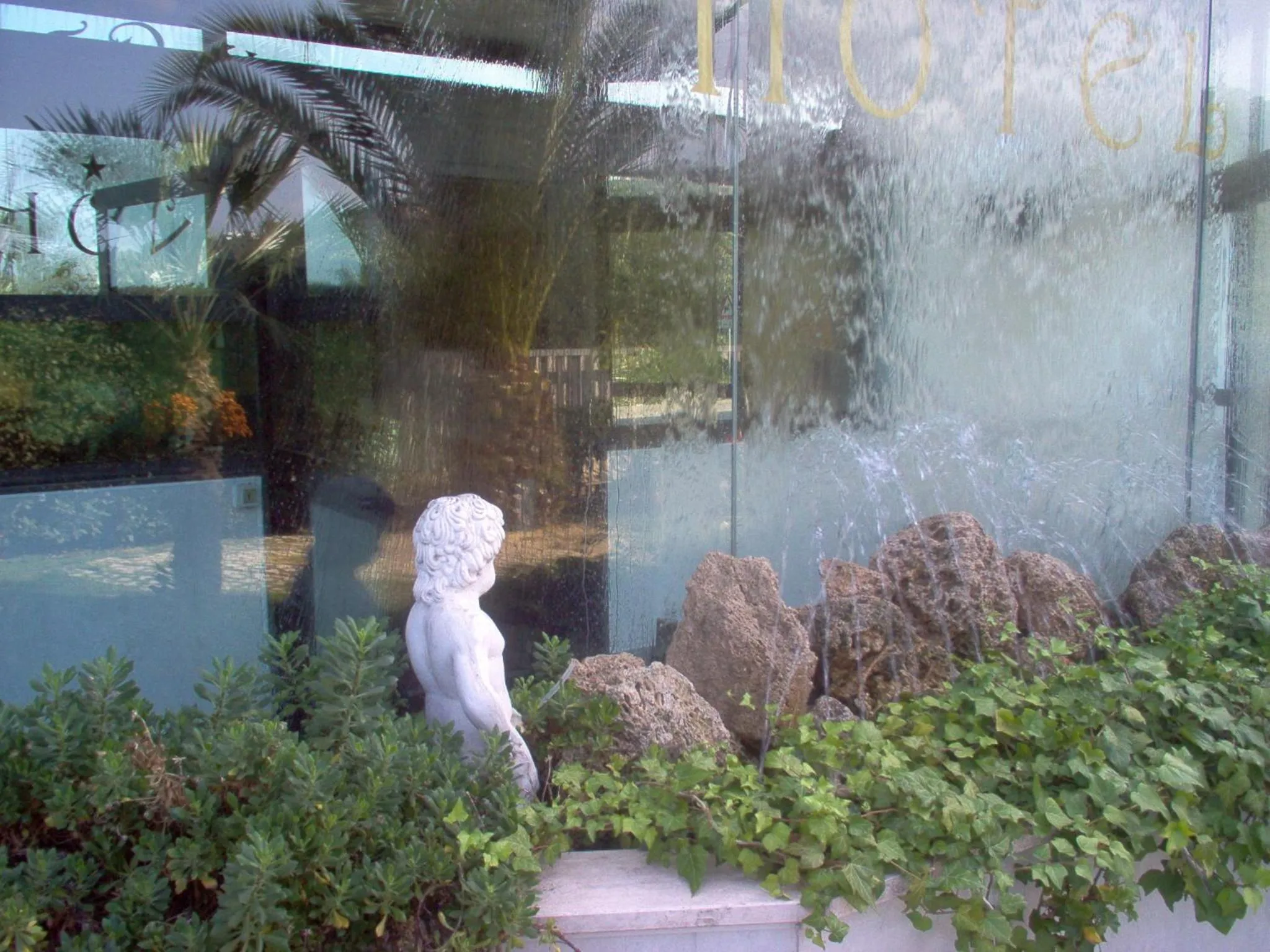 Decorative detail in Hotel Villa Truentum