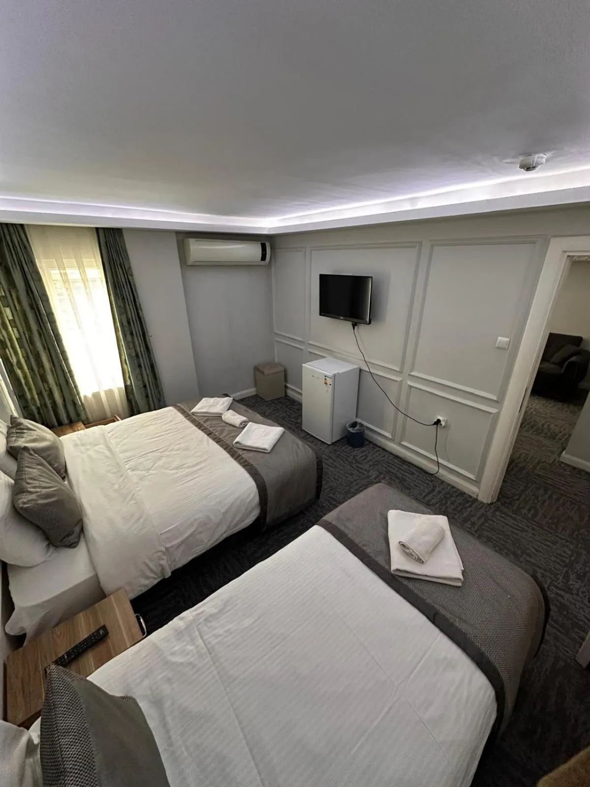 Photo of the whole room, Bed in Grand Heykel Hotel