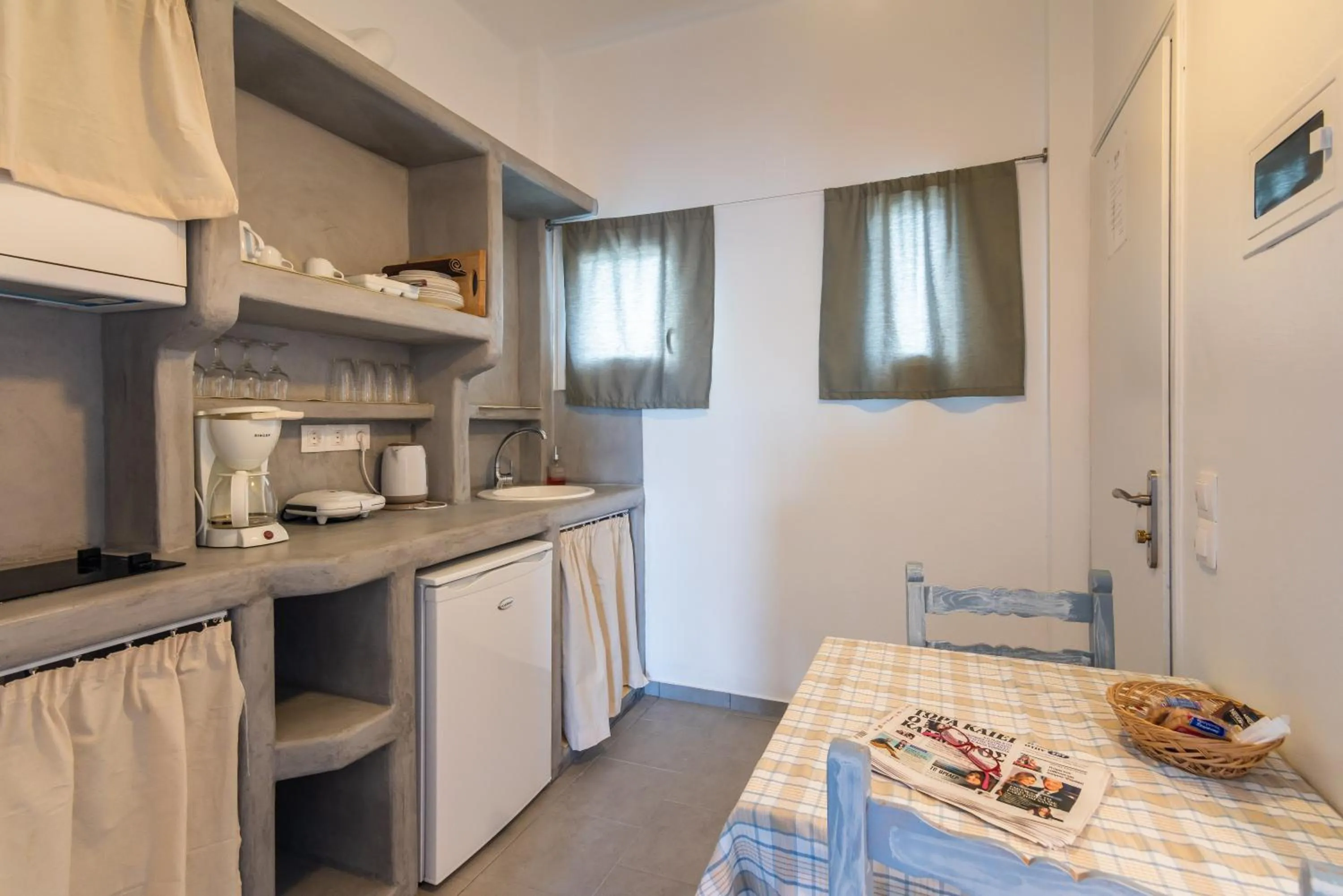 Kitchen or kitchenette in Polyegos View