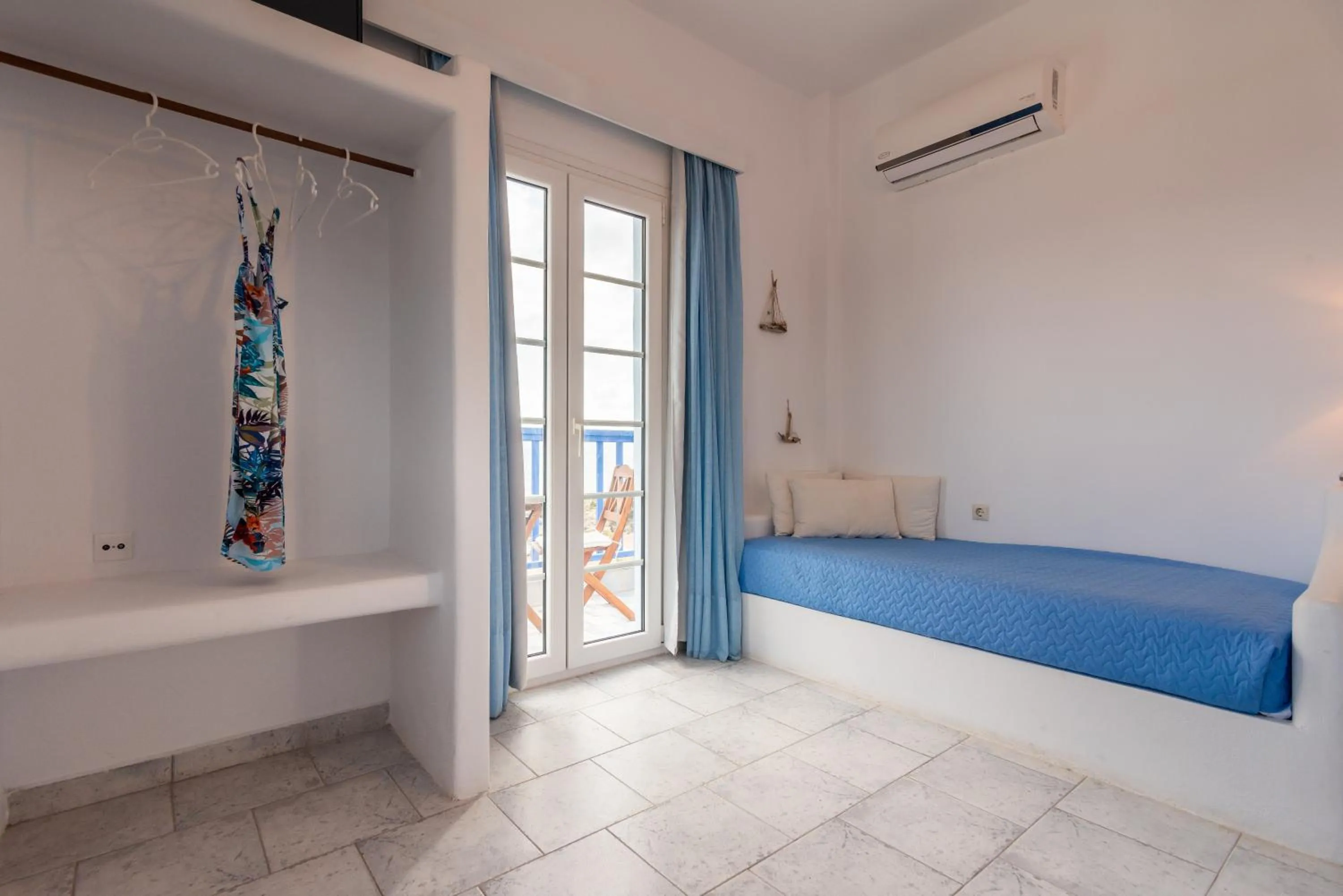 Bedroom, Bed in Polyegos View