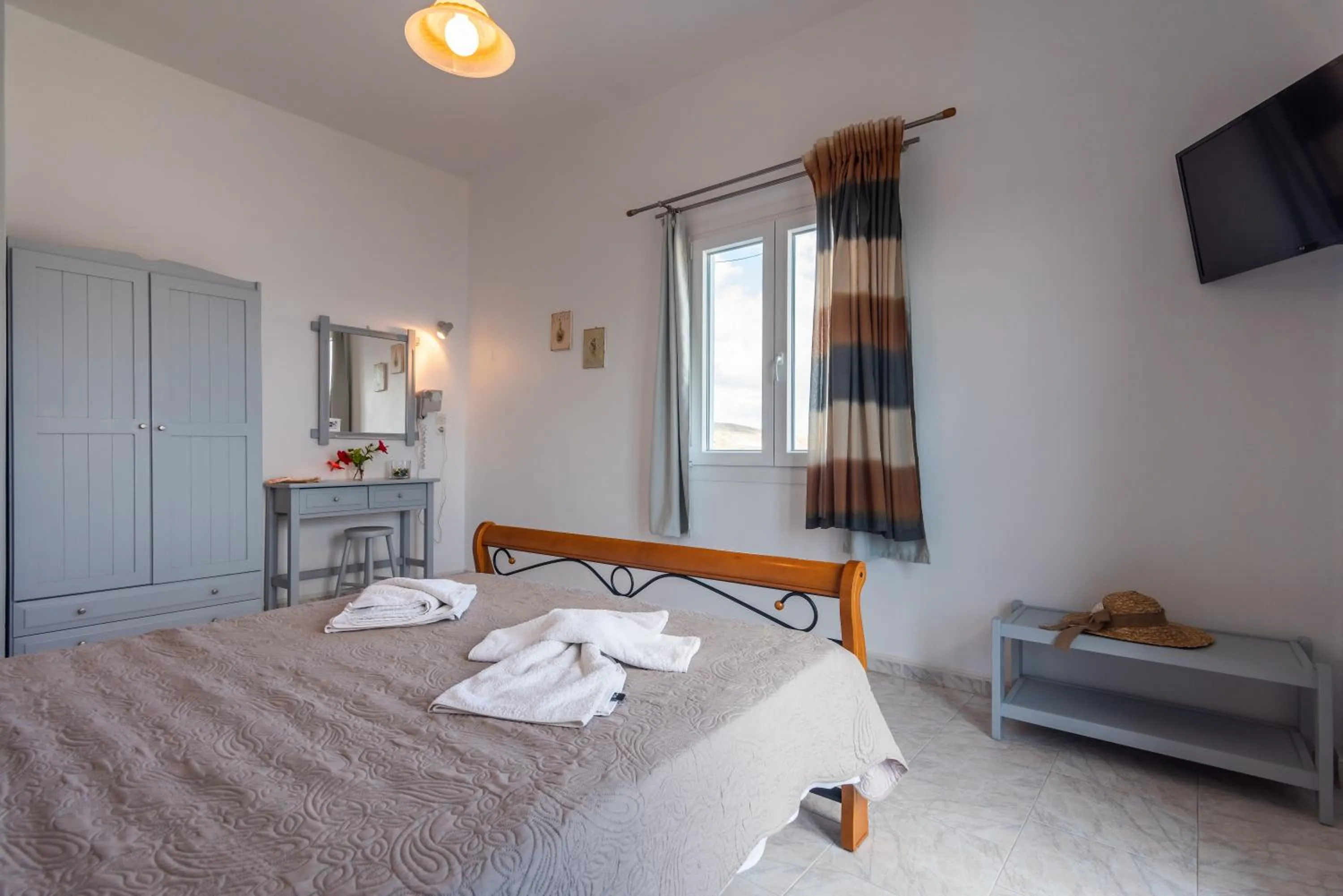 Bedroom, Bed in Polyegos View