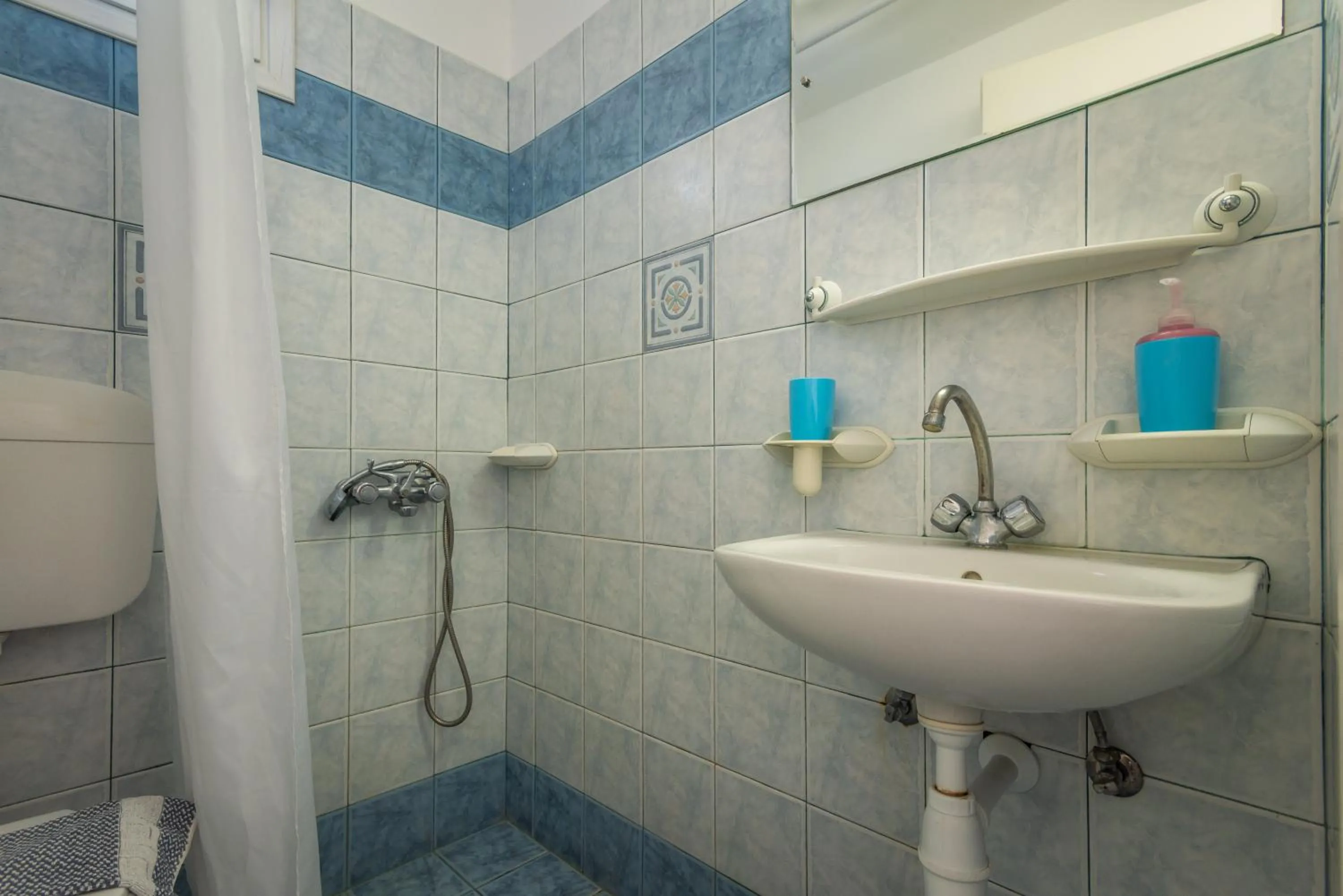 Bathroom in Polyegos View