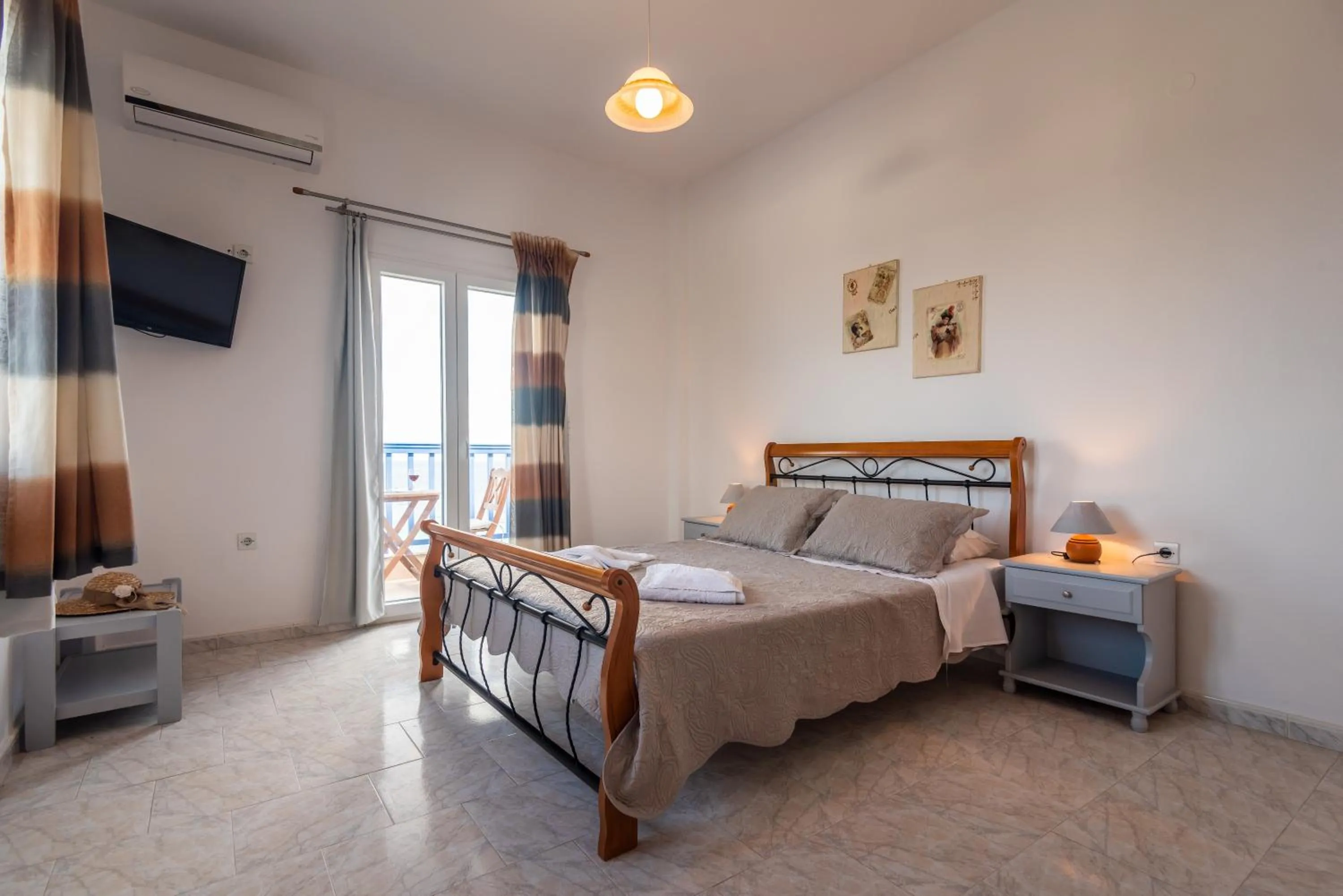 Bedroom, Bed in Polyegos View