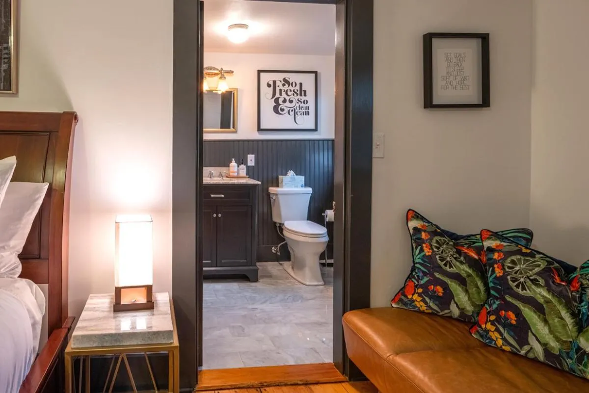 Bed in Addison Choate