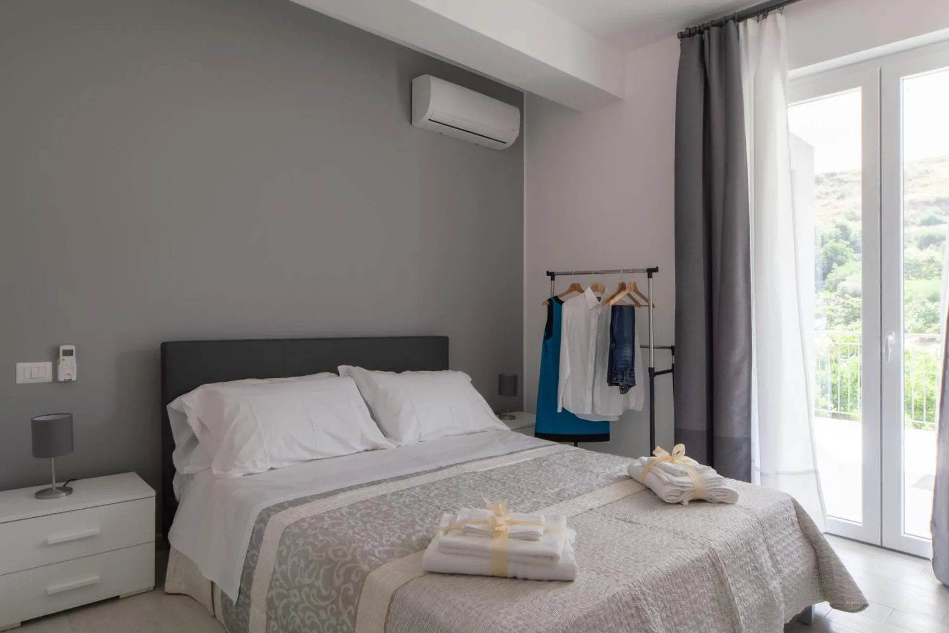 House 103 Rent Apartment