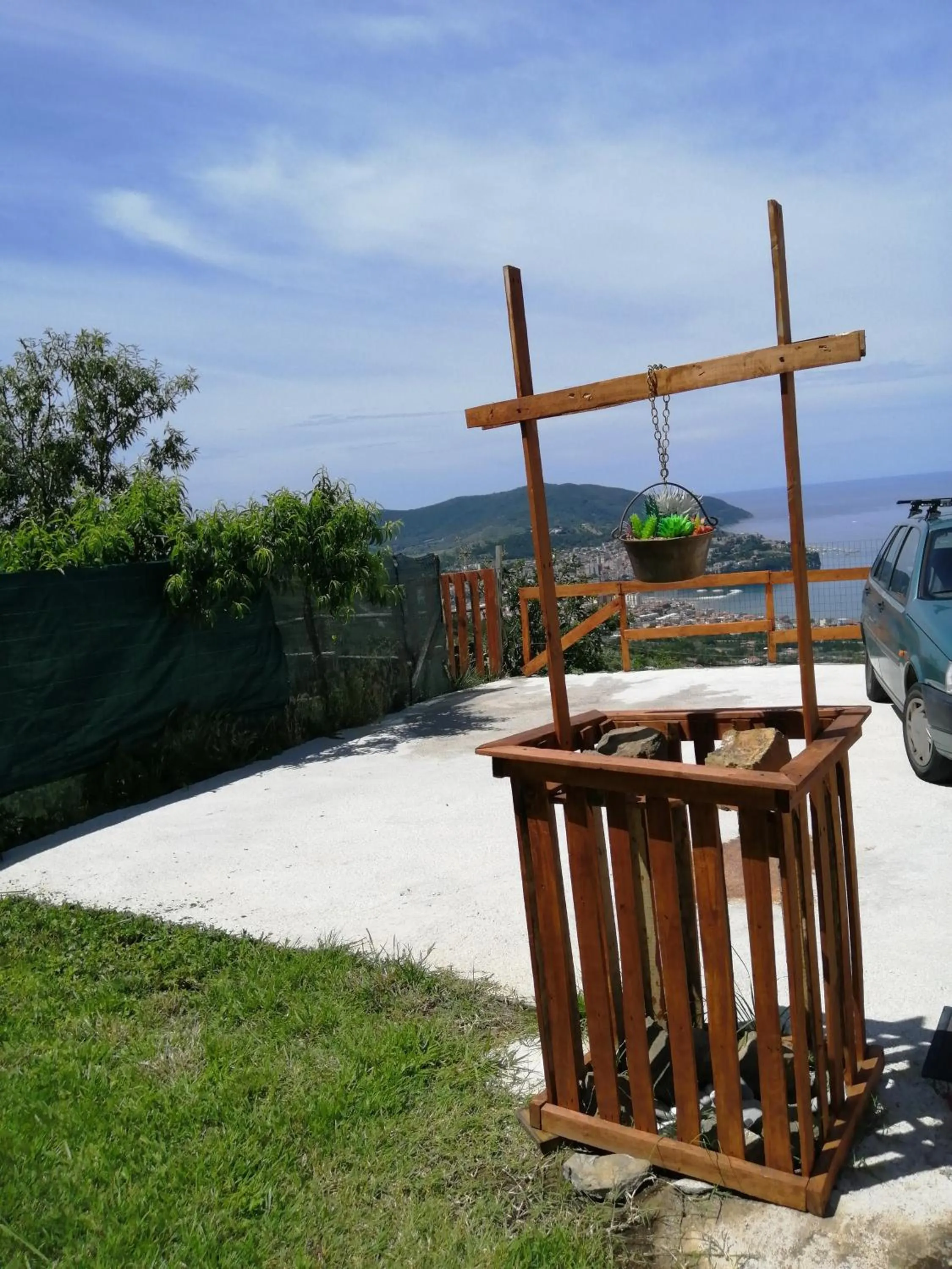 Una terrazza sul mare