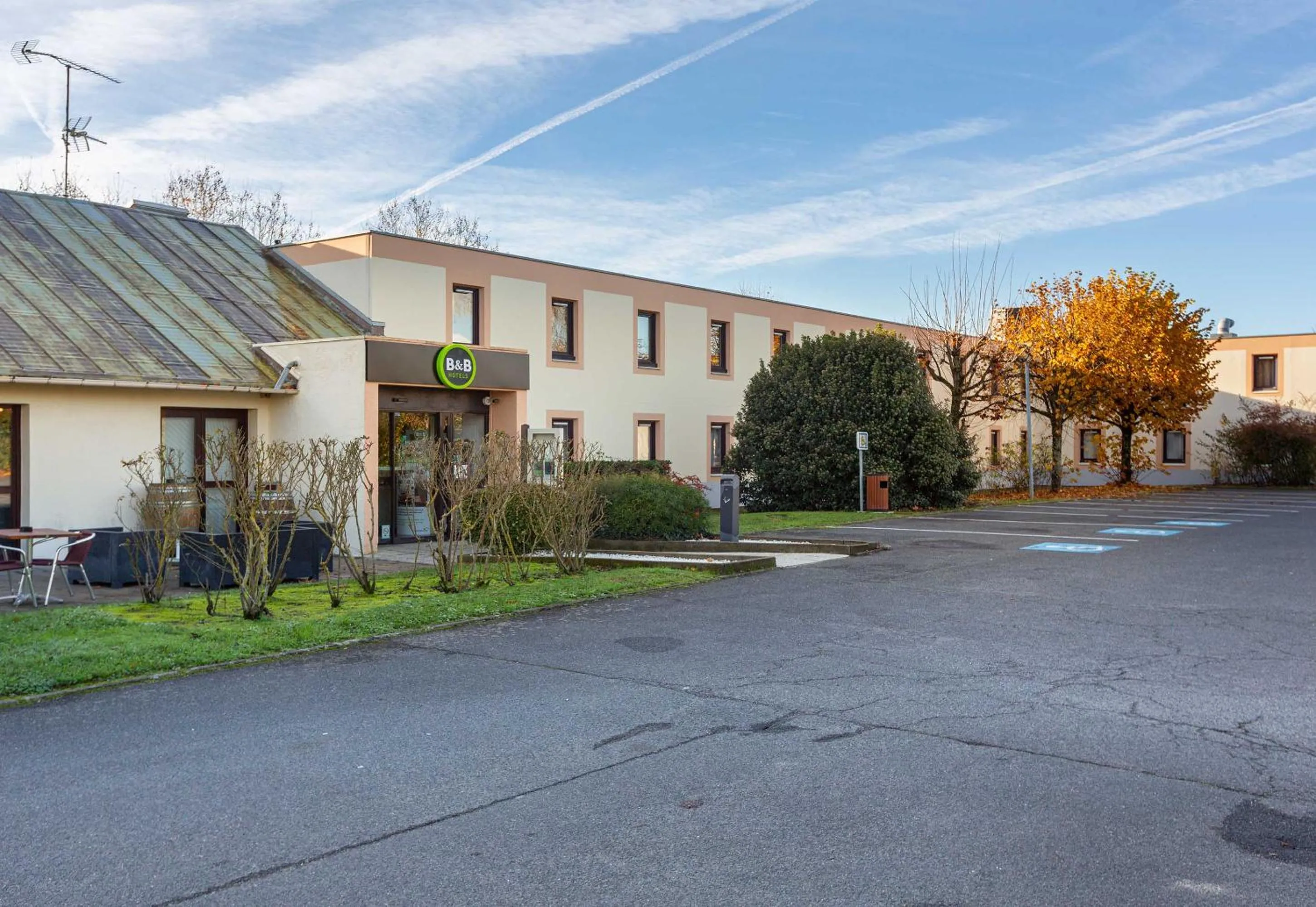 B&B HOTEL Blois Nord Vallée Maillard