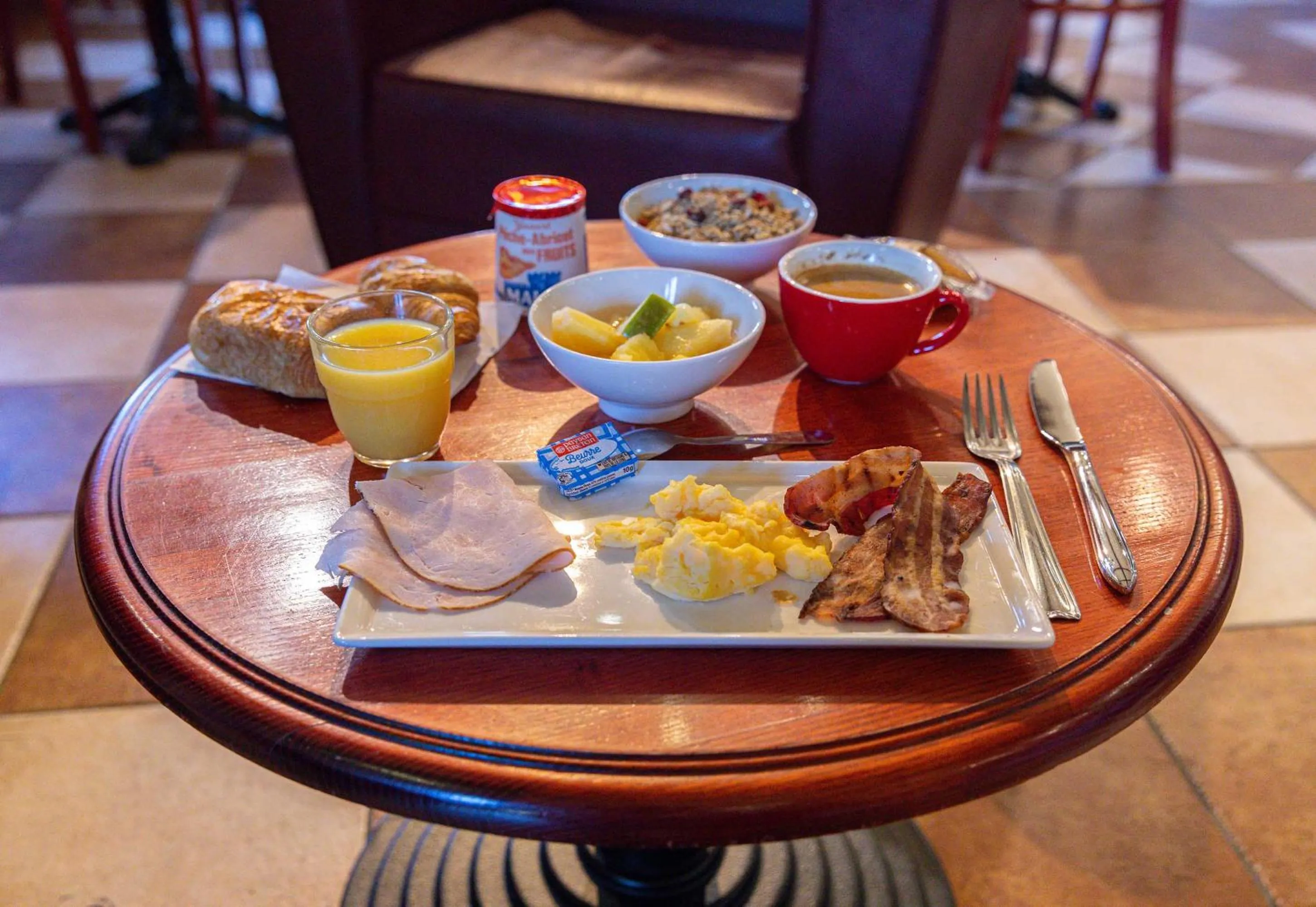 Breakfast in ibis Blois Vallée Maillard