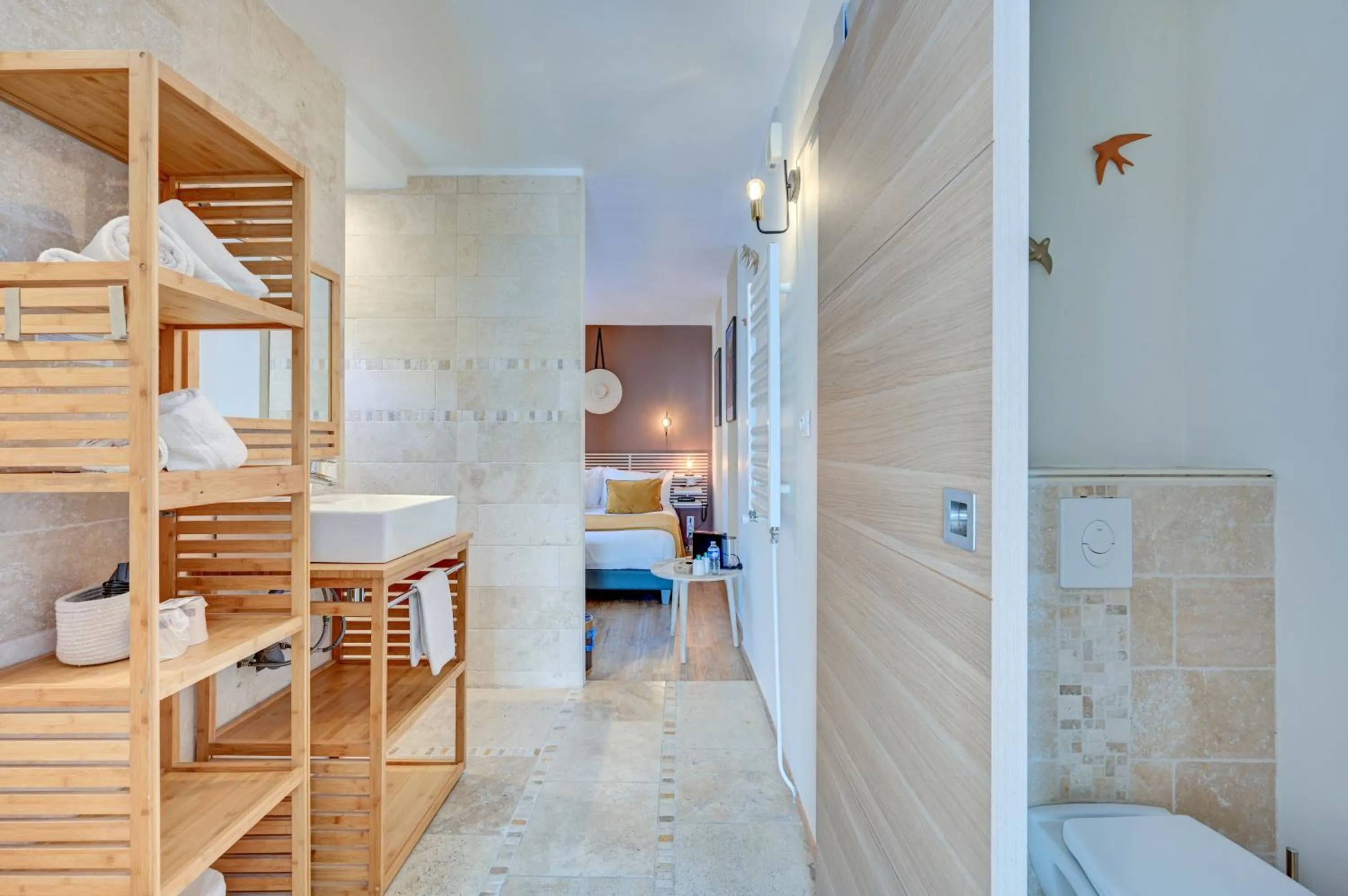 Bed in The Originals Boutique, Clair Hôtel, Martigues