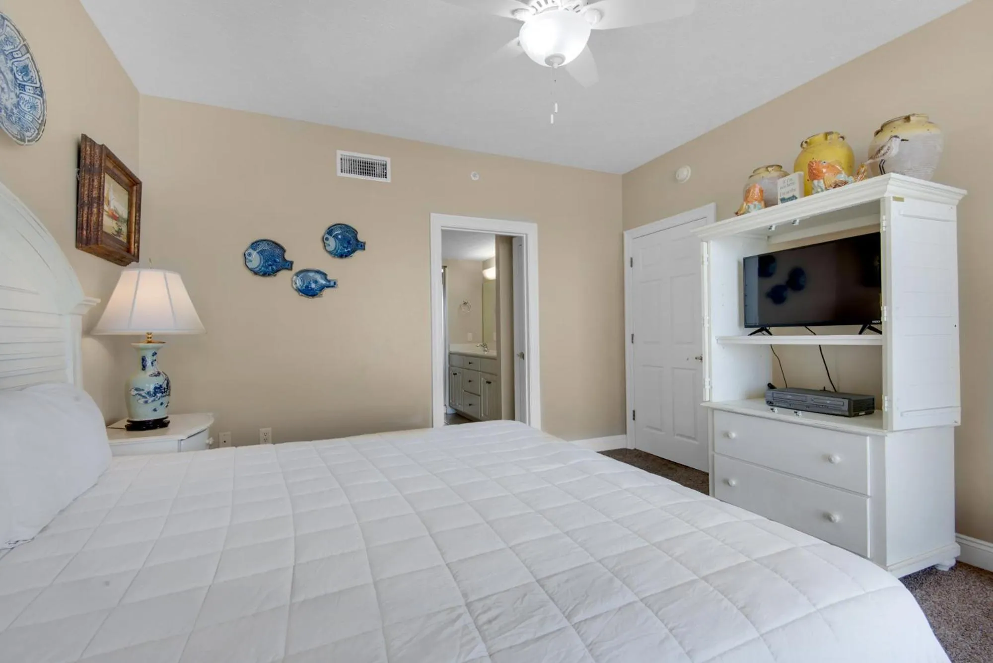 Bed in Treasure Island 0209